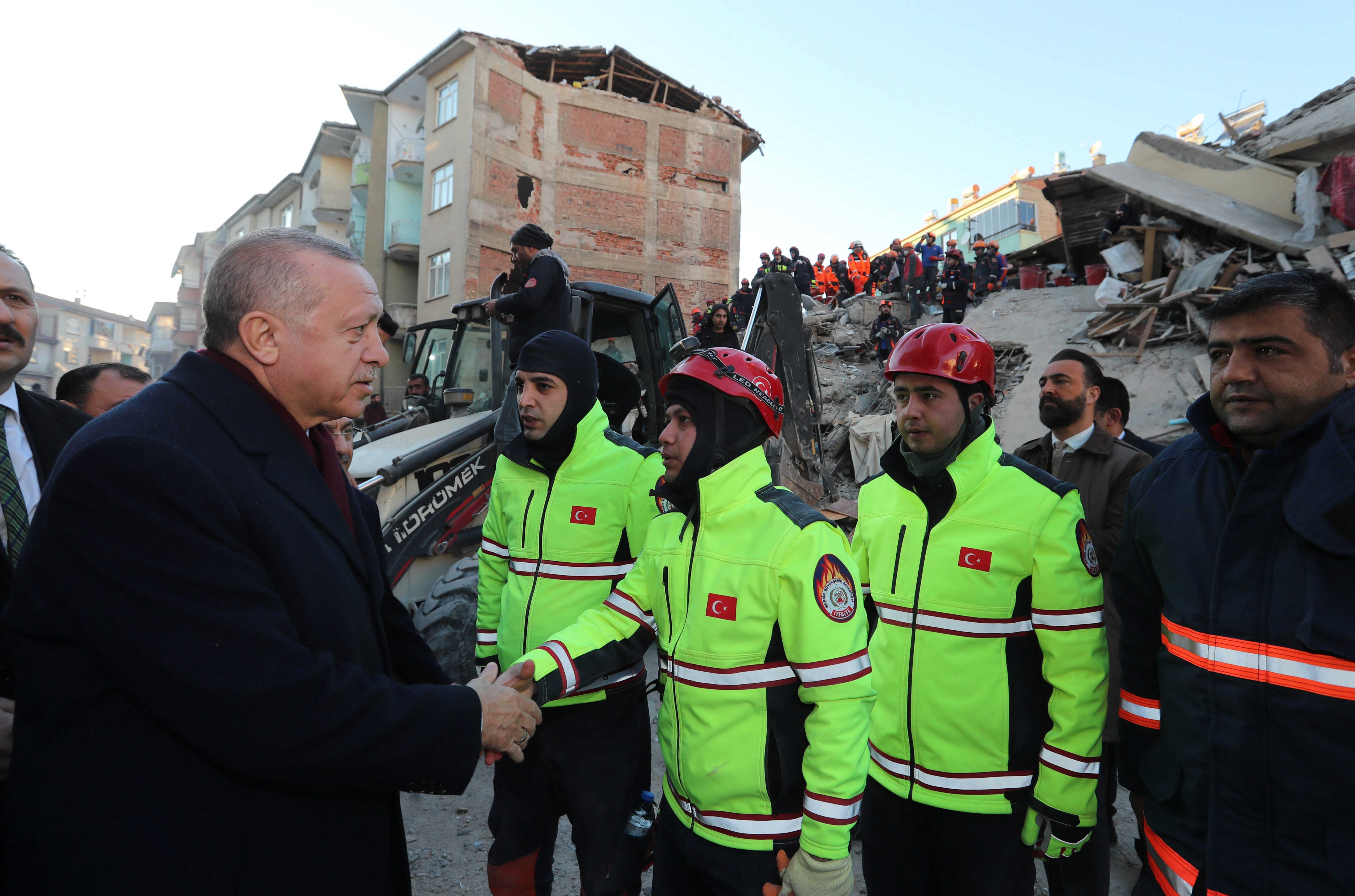 Σεισμός στην Τουρκία: 31 νεκροί, 1.607 τραυματίες