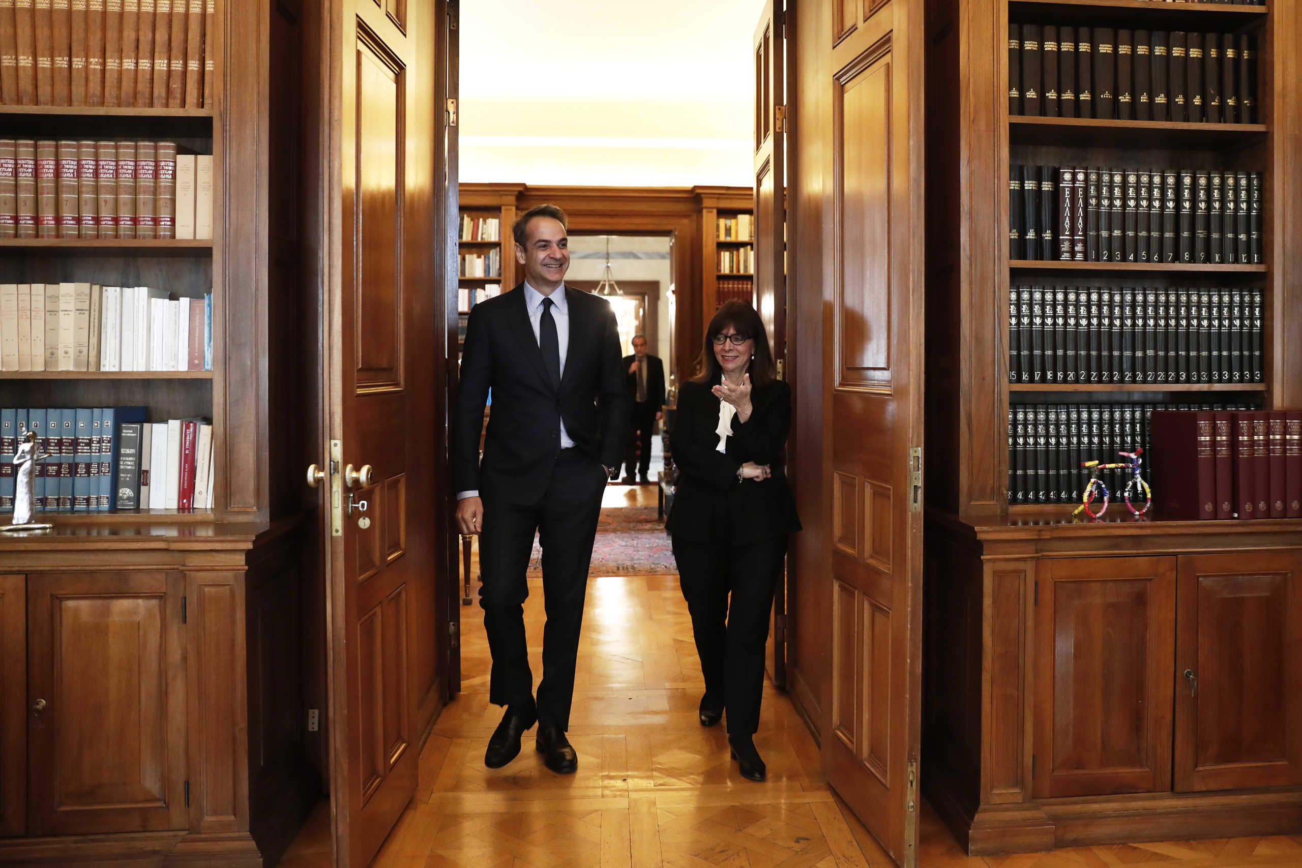 Συνάντηση Μητσοτάκη – Σακελλαροπούλου αύριο στο Προεδρικό Μέγαρο