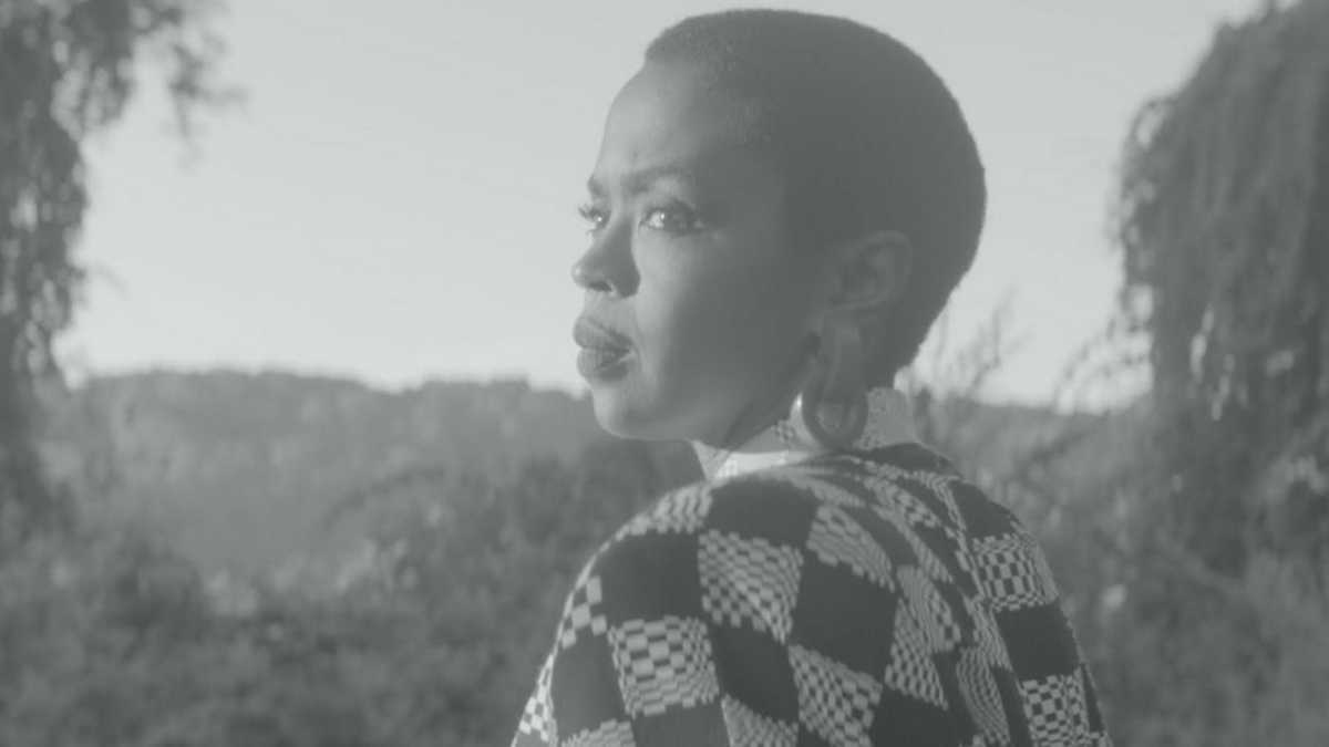 Η Lauryn Hill τραγουδά σε νέο φιλμ του Louis Vuitton (video)