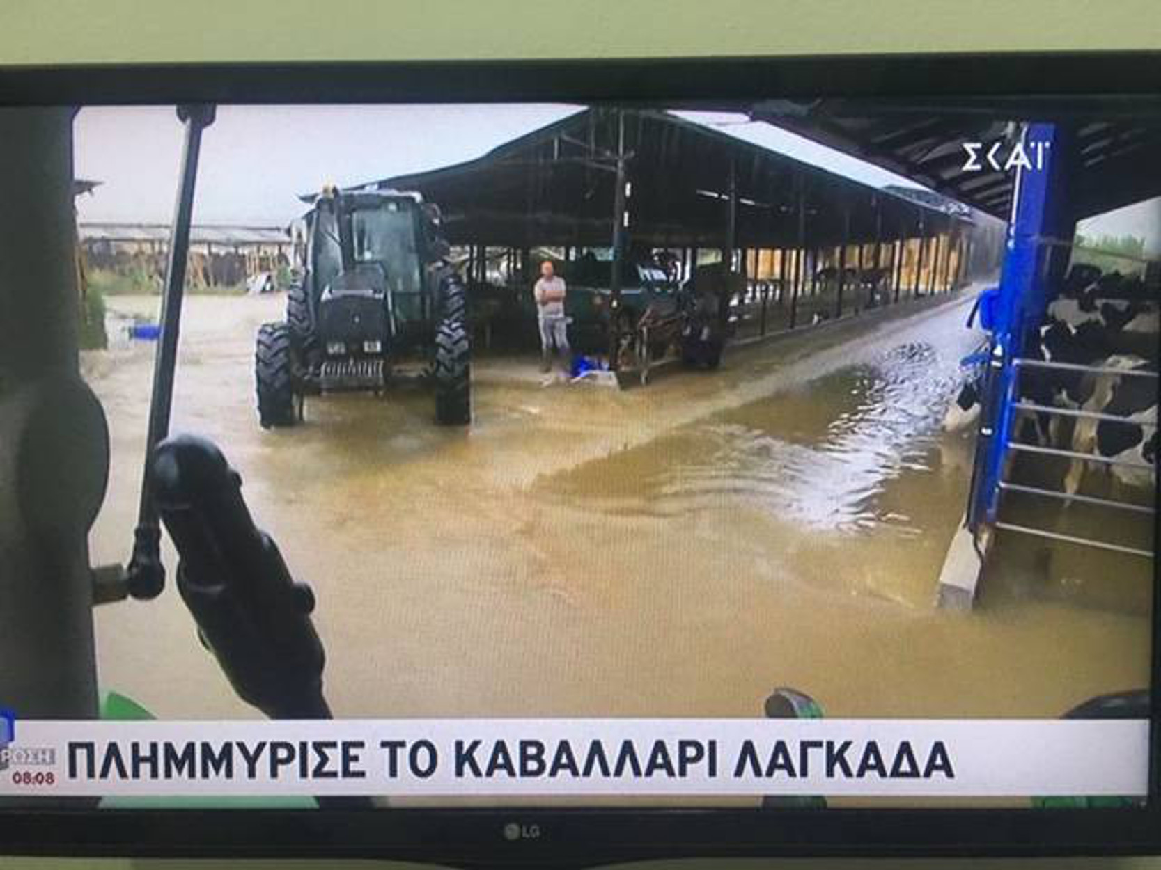 Θεσσαλονίκη: “Ποτάμια” οι δρόμοι στον Λαγκαδά – Τα σάρωσε όλα η “Θάλεια”