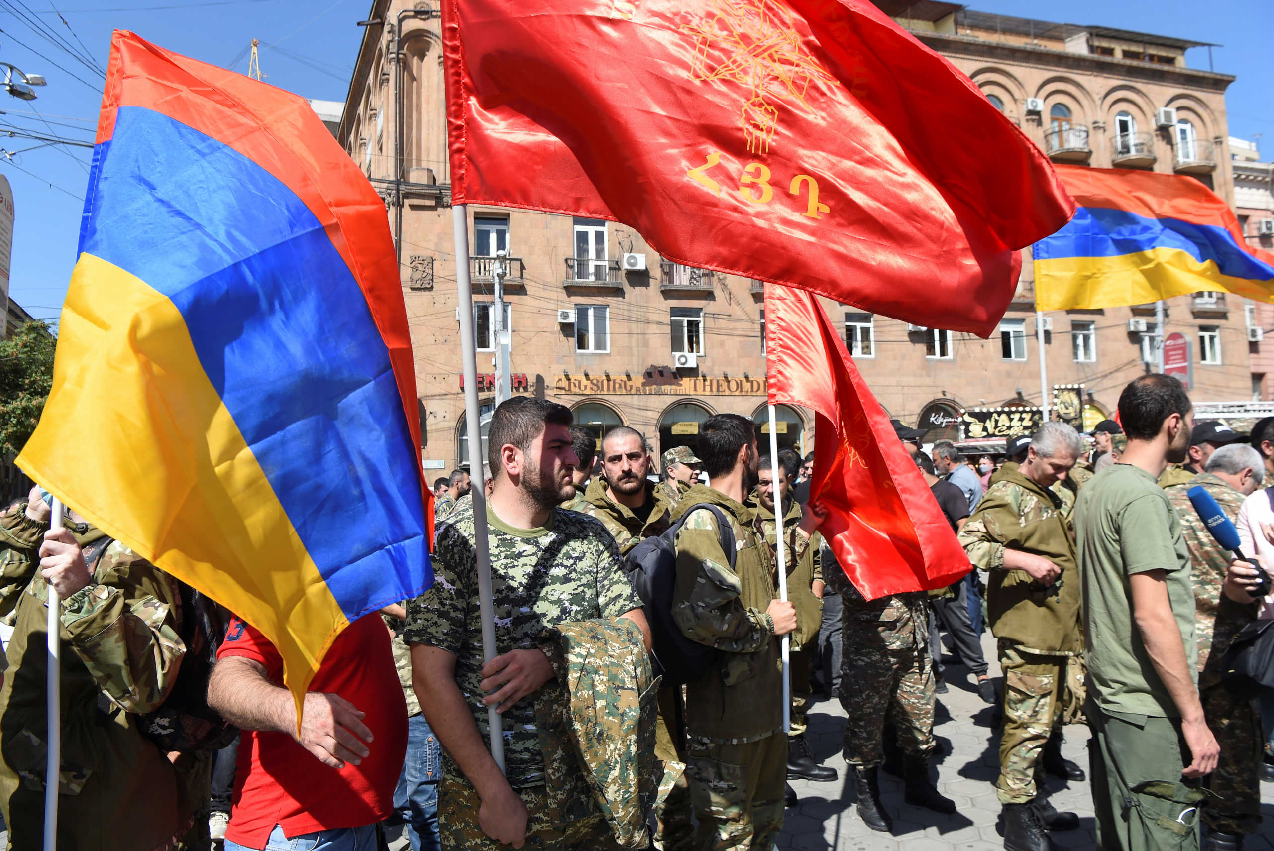 Ο τουρκικός στρατός ετοιμάζεται για το Αζερμπαϊτζάν ενώ Ρωσία και Ε.Ε. ζητούν αποκλιμάκωση