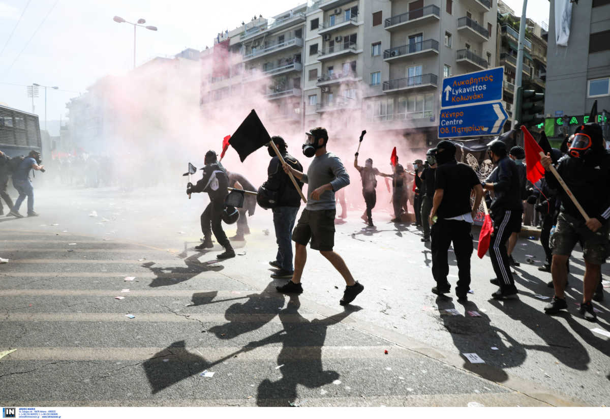 Δίκη Χρυσής Αυγής: Έτσι έγιναν τα επεισόδια έξω από το Εφετείο! Το βίντεο από drone της ΕΛ.ΑΣ.