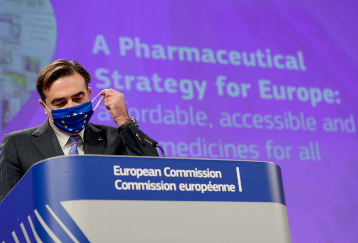 Σχοινάς: Ζωτικής σημασίας για την υγεία και την ευημερία των Ευρωπαίων πολιτών τα εμβόλια