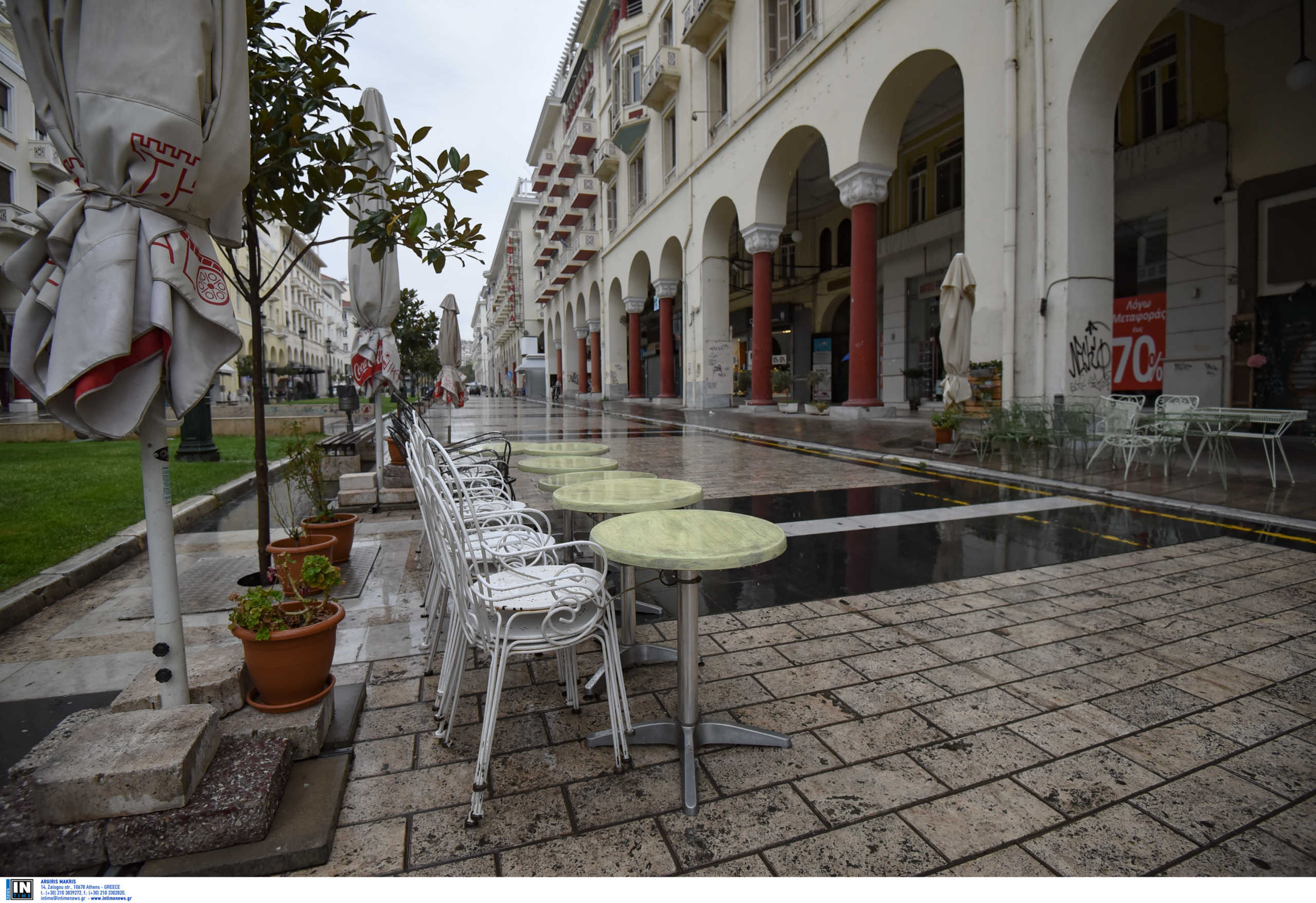 Θεσσαλονίκη – Κορονοϊός: Οι πρώτες εικόνες από το νέο lockdown! Βόλτα σε μια πόλη άδεια και έρημη (Φωτό και Βίντεο)