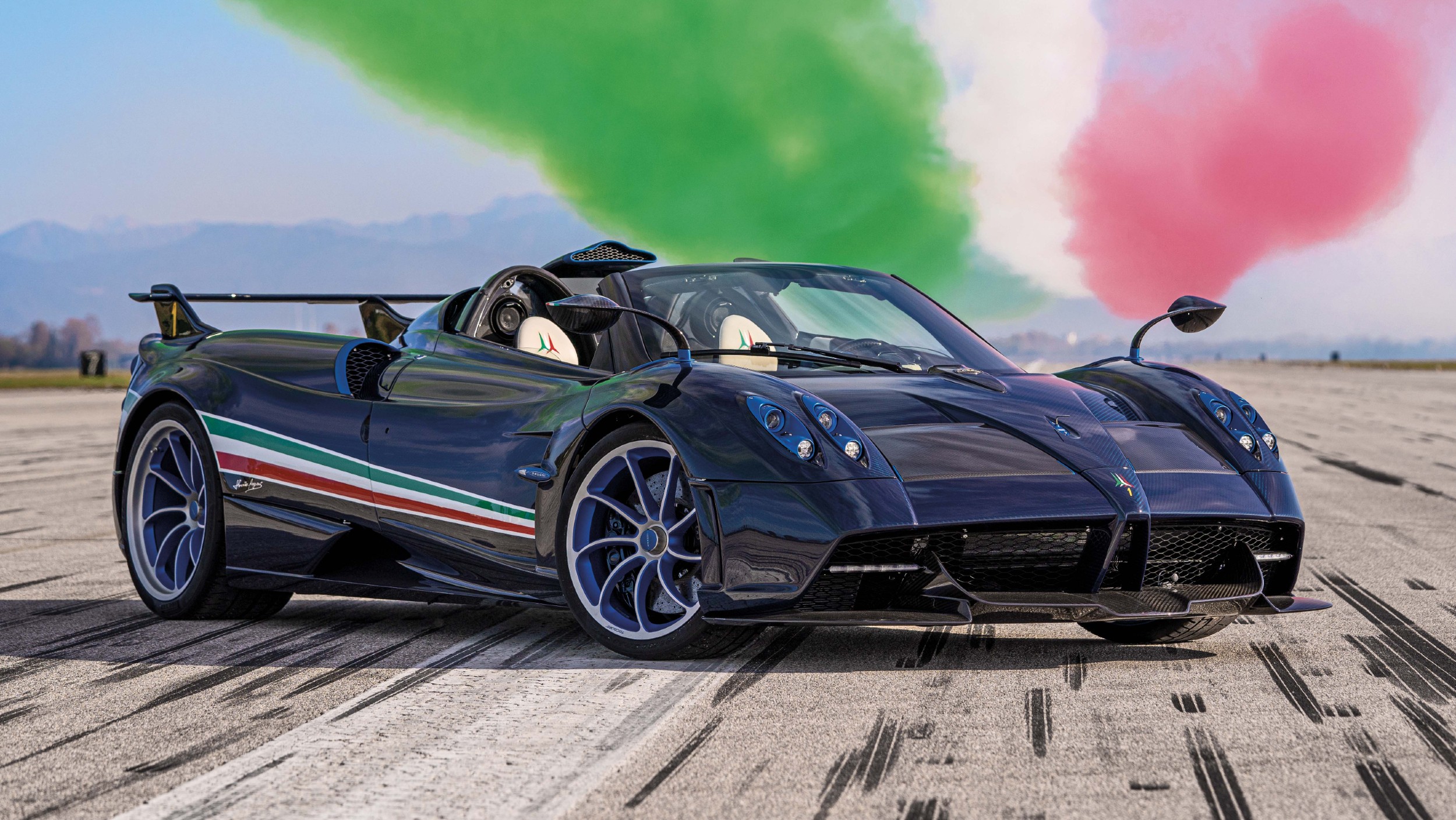 Pagani Huayra Tricolore με €5,5 εκατομμύρια! [vid]