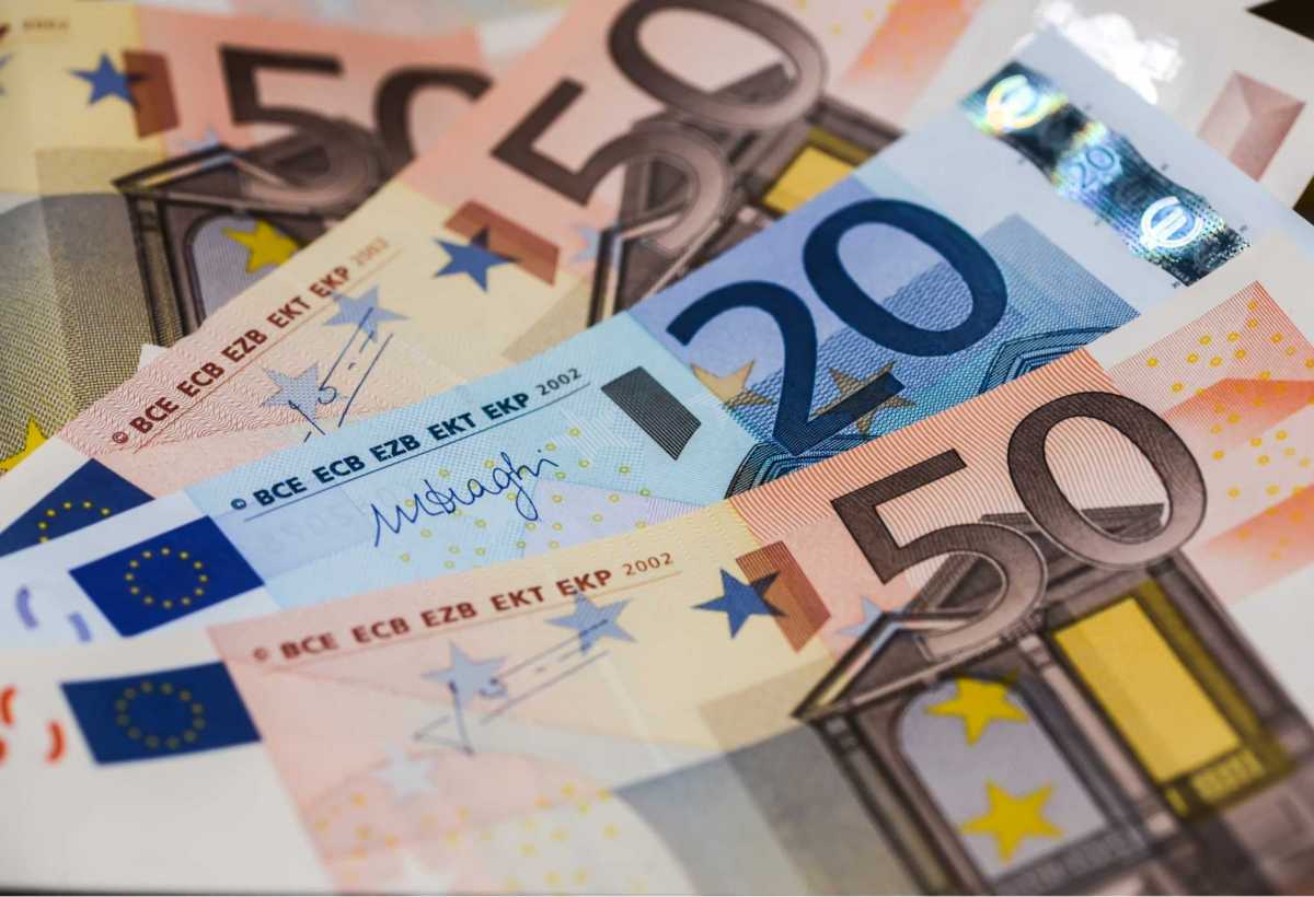 ΟΑΕΔ: 70.000 πληρωμές της έκτακτης ενίσχυσης των 400 ευρώ την πρώτη εβδομάδα λειτουργίας της πλατφόρμας