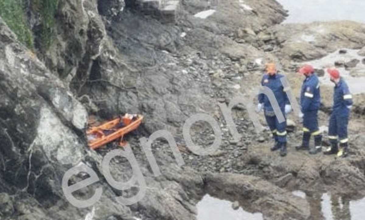 Χαλκίδα: Πτώμα γυναίκας στα βράχια (pic, video)