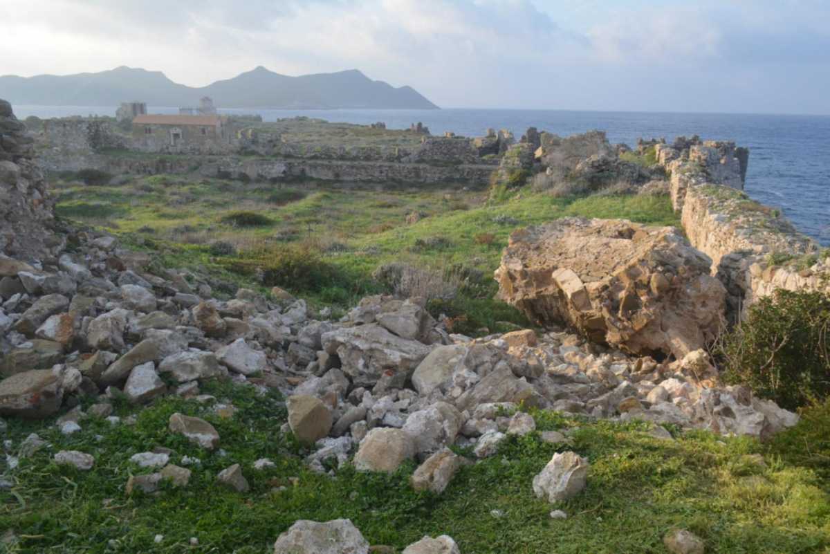 Κατέρρευσε κομμάτι πύργου στο Κάστρο της Μεθώνης