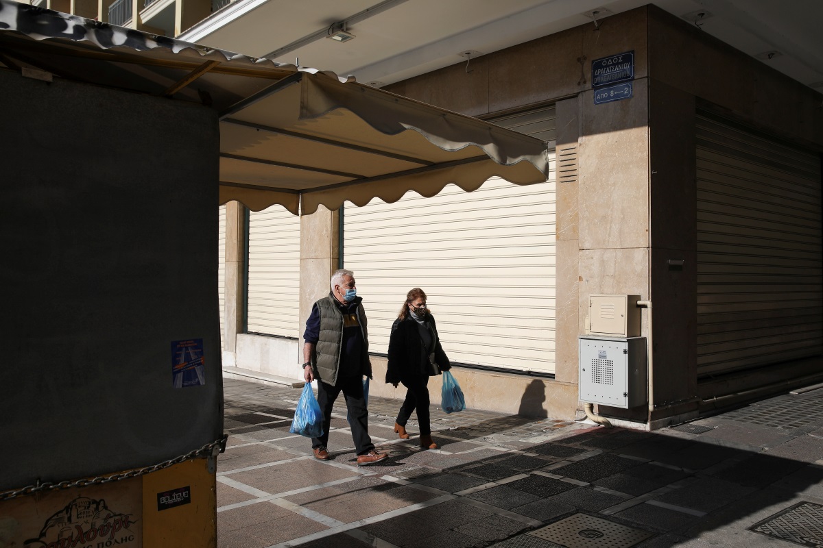Κορονοϊός: Επιμένει η Αττική – «Βράζει» το κέντρο της Αθήνας – Πώς κατανέμονται τα κρούσματα ανά την Ελλάδα