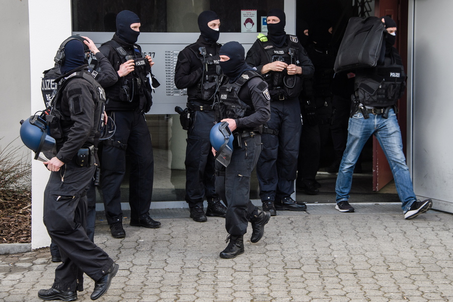 Γερμανία: Συνελήφθη άνδρας για απειλητικά ακροδεξιά μηνύματα – Θεωρείται υπεύθυνος της νεοναζιστικής «NSU 2.0»