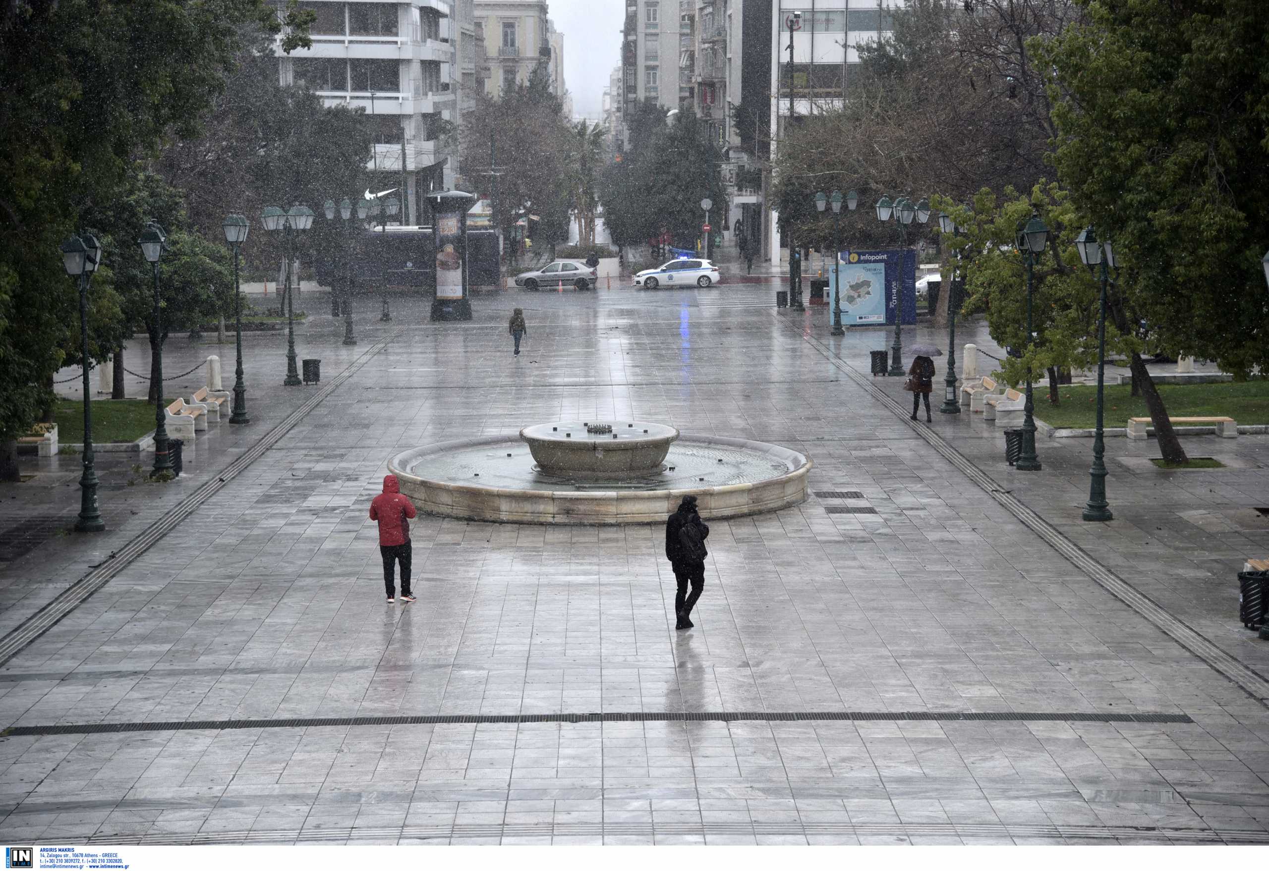 Καιρός αύριο: Έρχεται ψυχρή «εισβολή» με χιόνια και καταιγίδες – Ποιες περιοχές θα επηρεαστούν