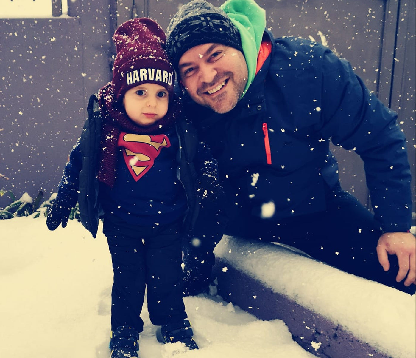 Η πρώτη βόλτα του μικρού Παναγιώτη Ραφαήλ στα χιόνια – Συγκλονίζει το μήνυμα των γονιών του