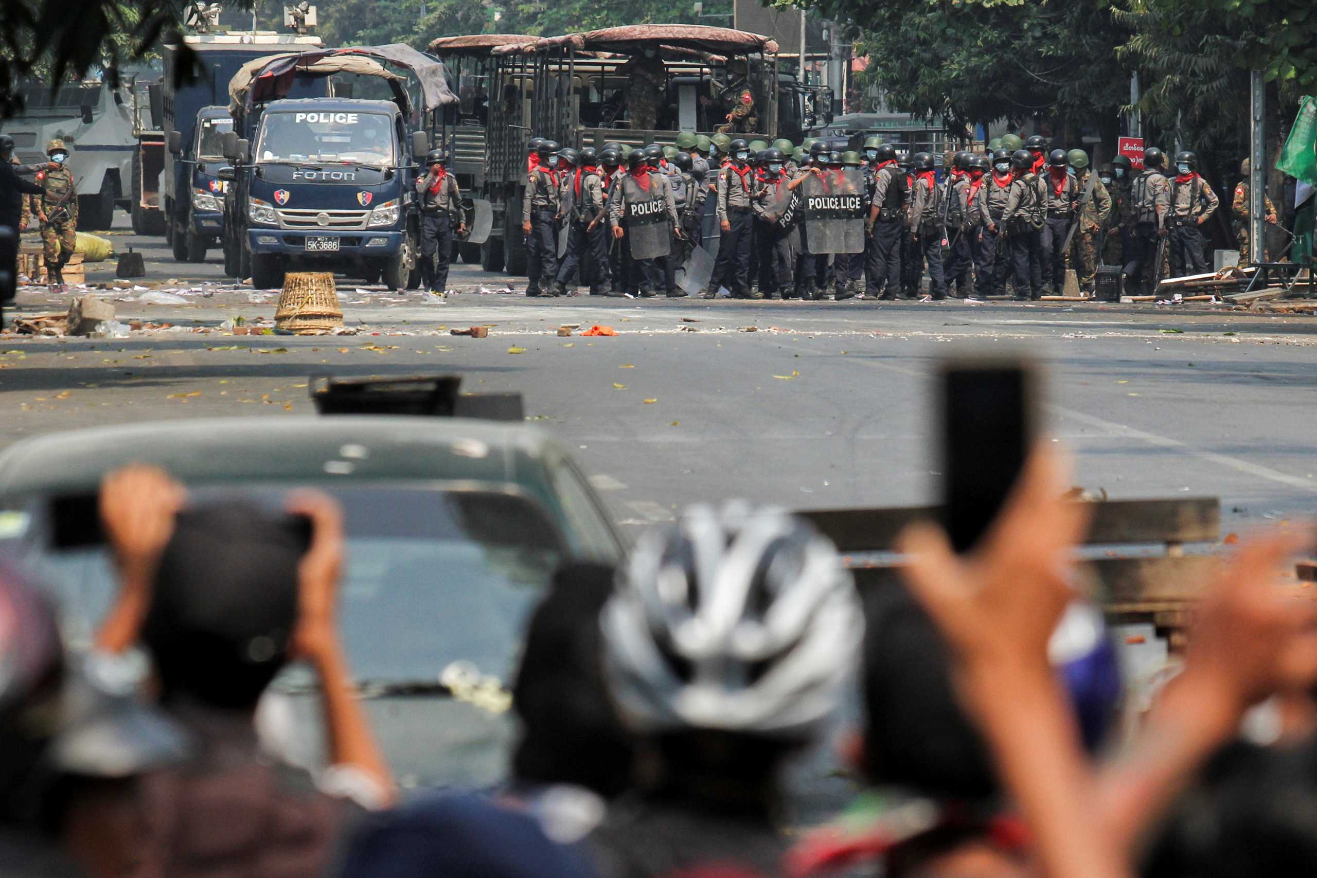 Μιανμάρ: Εννέα νεκροί διαδηλωτές από τα πυρά των αστυνομικών