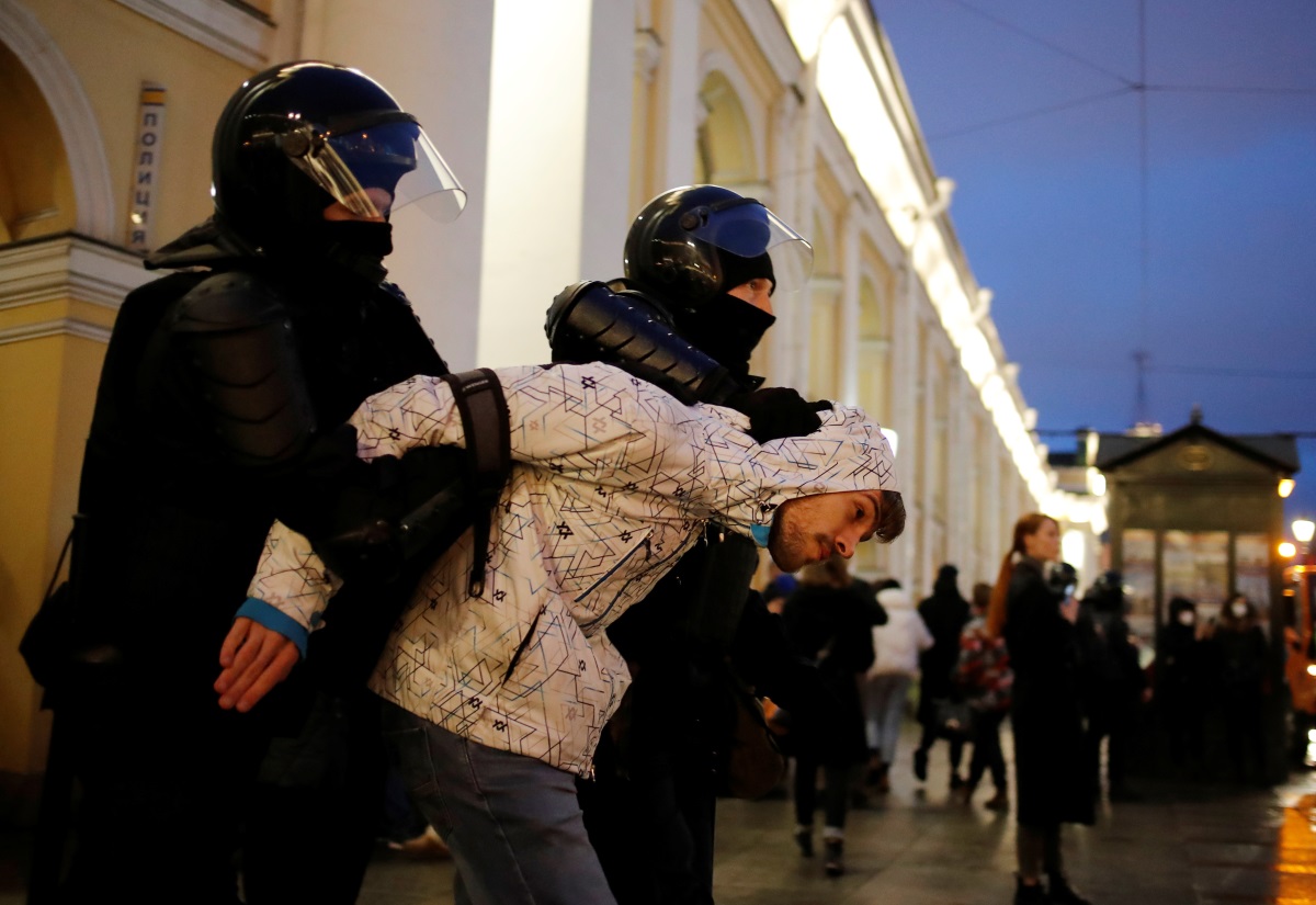 Ρωσία: Ανεπιθύμητοι για 40 χρόνια 122 ξένοι πολίτες που μετείχαν σε «μη εγκεκριμένες» διαδηλώσεις