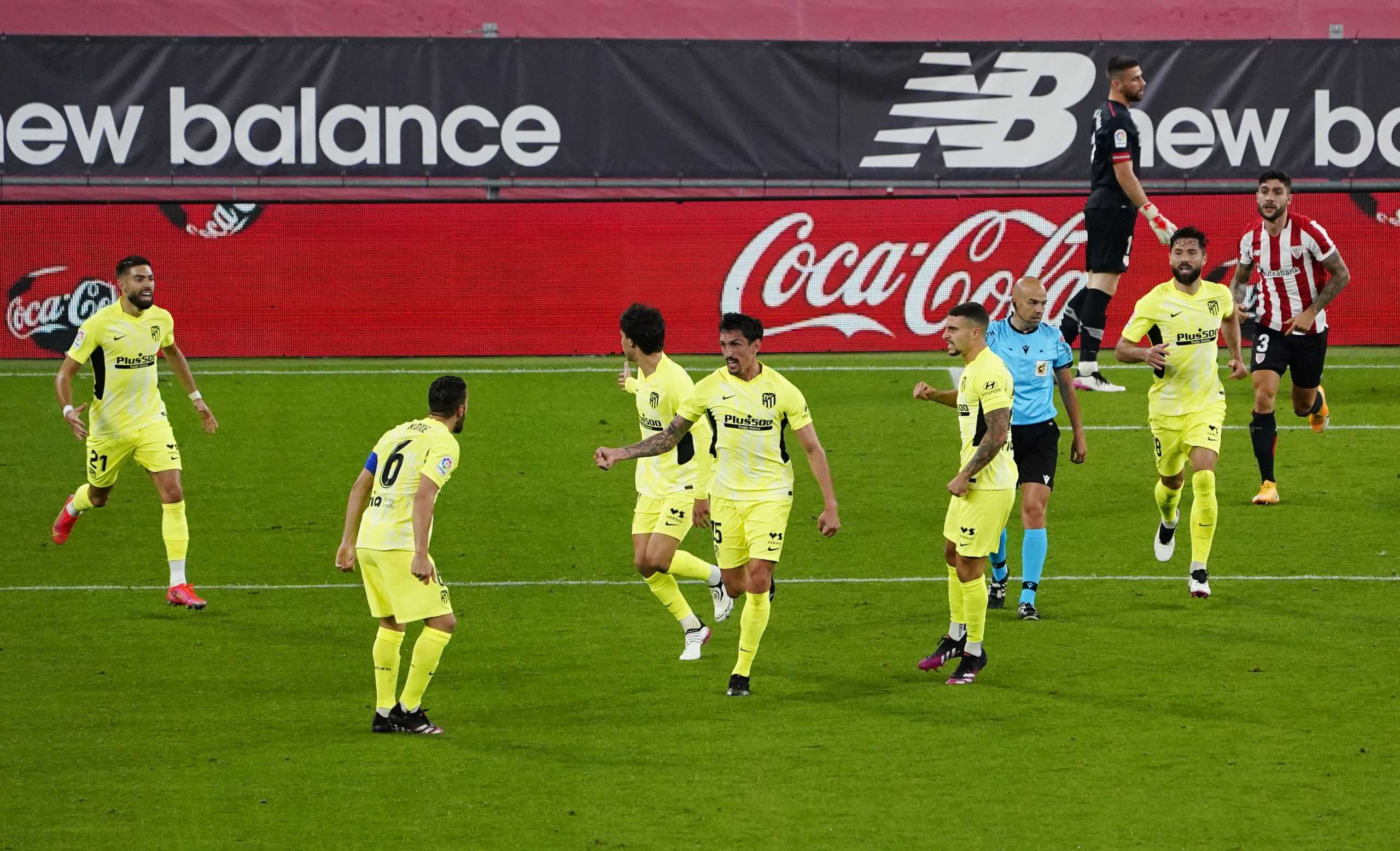 Soccer Football - La Liga Santander - Athletic Bilbao v Atletico Madrid - Estadio de San Mames, Bilbao, Spain - April 25, 2021 Atletico Madrid's Stefan Savic celebrates scoring their first goal with teammates REUTERS