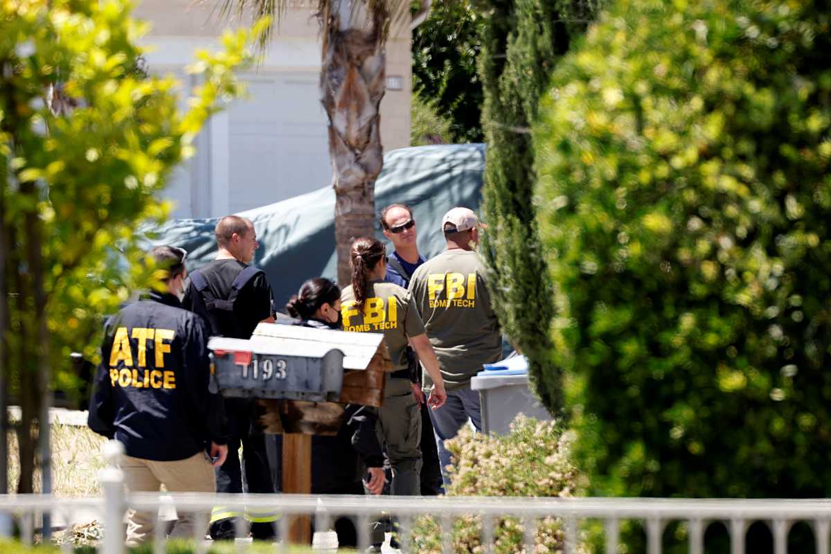 Καλιφόρνια: Αστυνομία και FBI αναζητούν το κίνητρο του δράστη που σκότωσε 9 συναδέλφους του (pics)