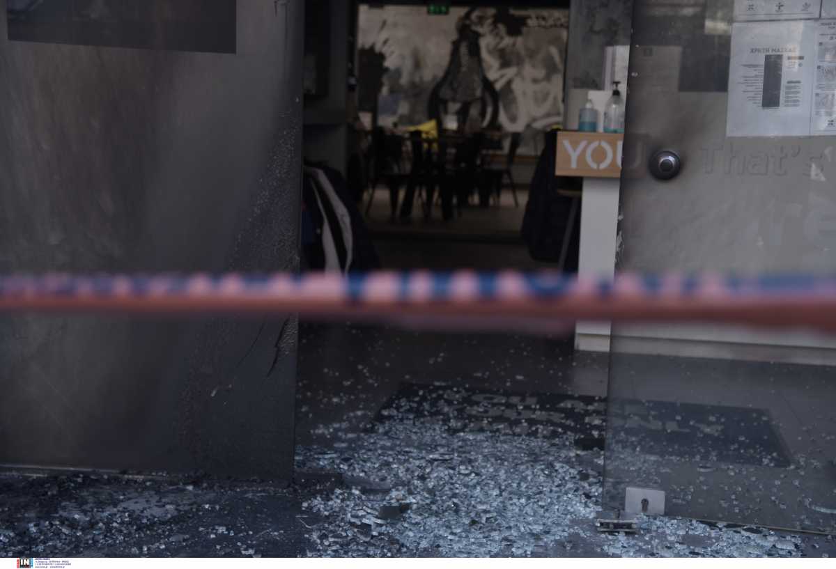 Νίκος Χαρδαλιάς: Τι κατέγραψαν οι κάμερες ασφαλείας από την εμπρηστική επίθεση στα καταστήματα της συζύγου του