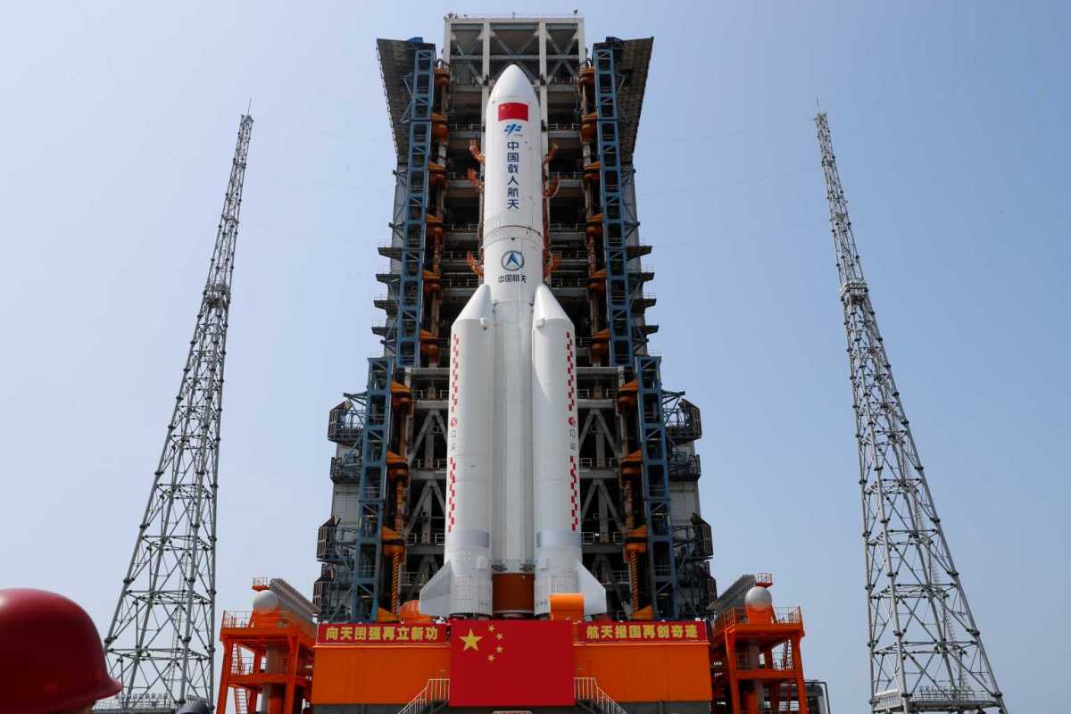 Κίνα: Λίγες οι πιθανότητες για ζημιές από τον ανεξέλεγκτο πύραυλο που θα πέσει από το διάστημα