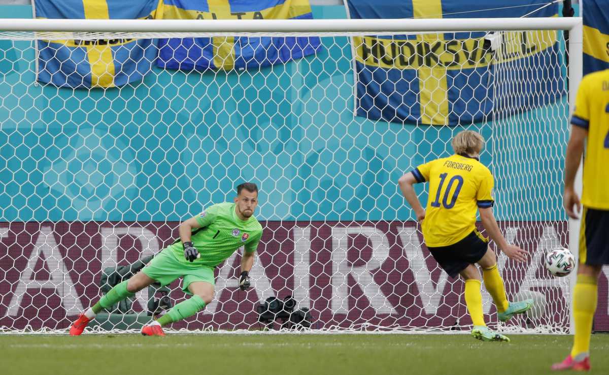 Euro 2020, Σουηδία – Σλοβακία: Γκολ-πέναλτι με δράστη τον Φόρσμπεργκ για τους Σκανδιναβούς