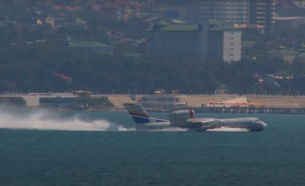 Beriev-200: Αυτός είναι ο ρωσικός γίγαντας που θα σβήσει φωτιές στην Ελλάδα