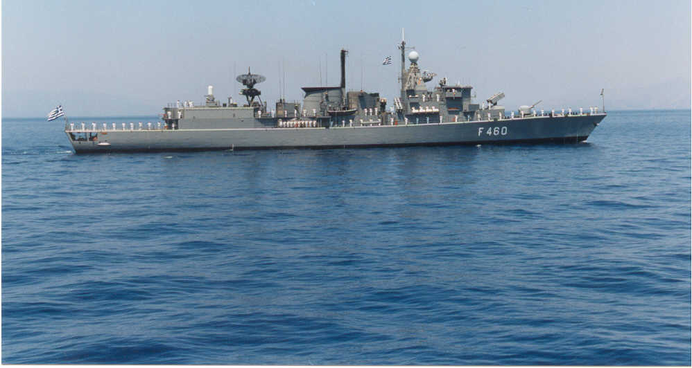 Συναγερμός στο Πολεμικό Ναυτικό: Κρούσματα κορονοϊού σε φρεγάτα!
