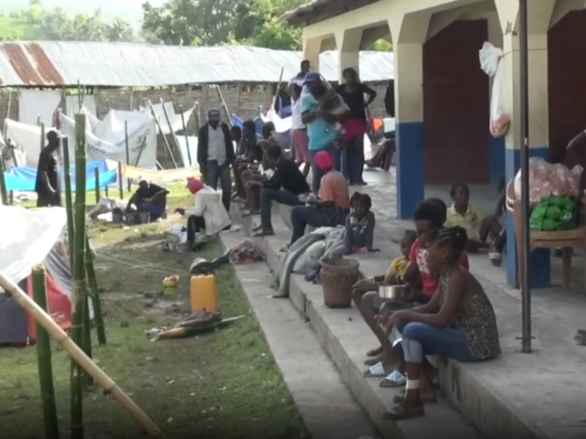 Σεισμός στην Αϊτή: Νέα ισχυρή δόνηση – Εγκατάλειψη καταγγέλλουν οι κάτοικοι – Δεν χρειαζόμαστε βοήθεια λέει η κυβέρνηση