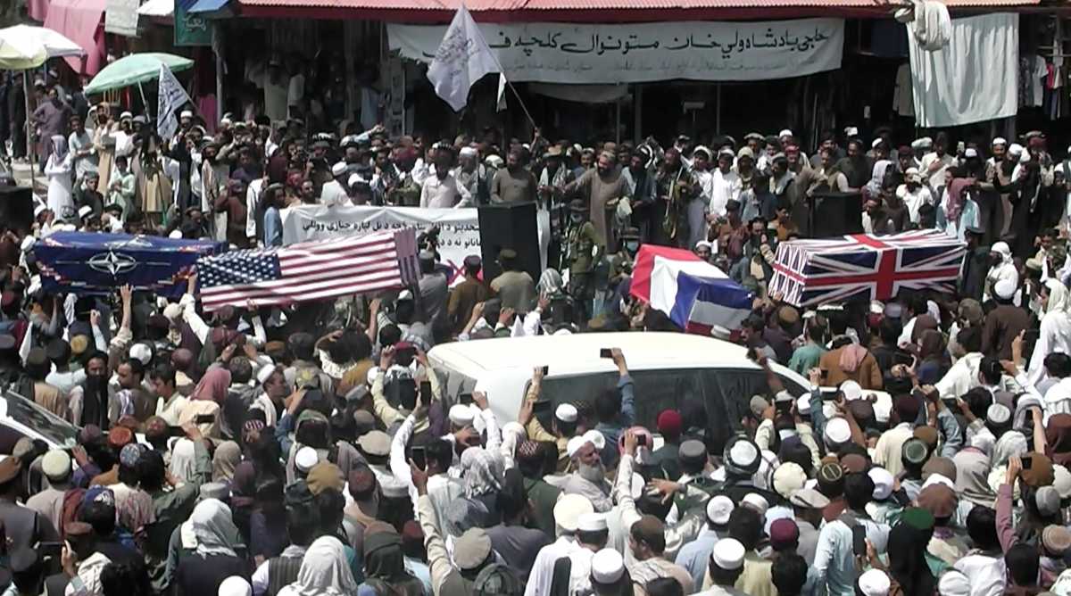 Υποστηρικτές των Ταλιμπάν έκαναν εικονική κηδεία Αμερικανών στρατιωτών