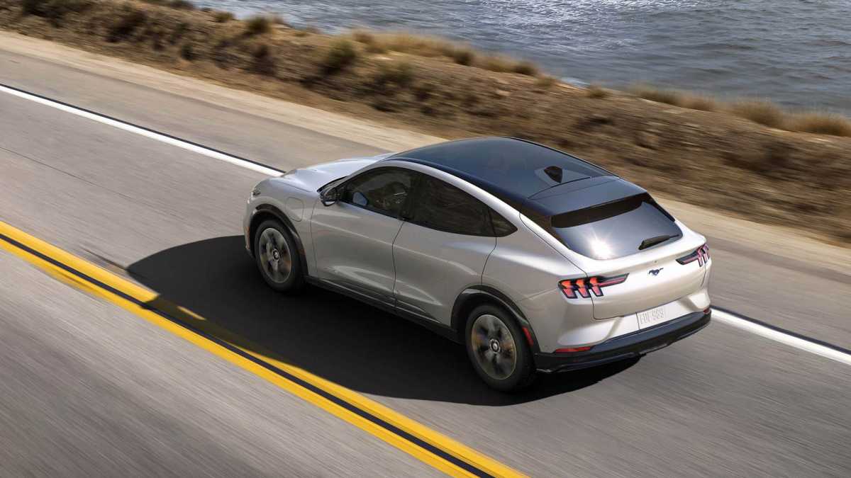 Ταξίδι με ηλεκτρικό; Η νέα Mustang Mach-E κάνει τα οδοιπορικά απόλαυση!