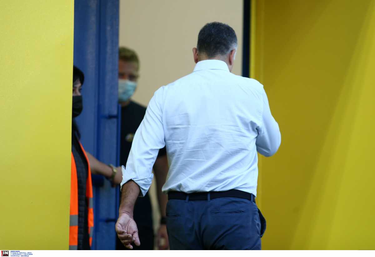 Παναιτωλικός – ΠΑΟΚ: «Τρελάθηκε» ο Γιάννης Αναστασίου, αποχώρησε πριν τη λήξη του ημιχρόνου