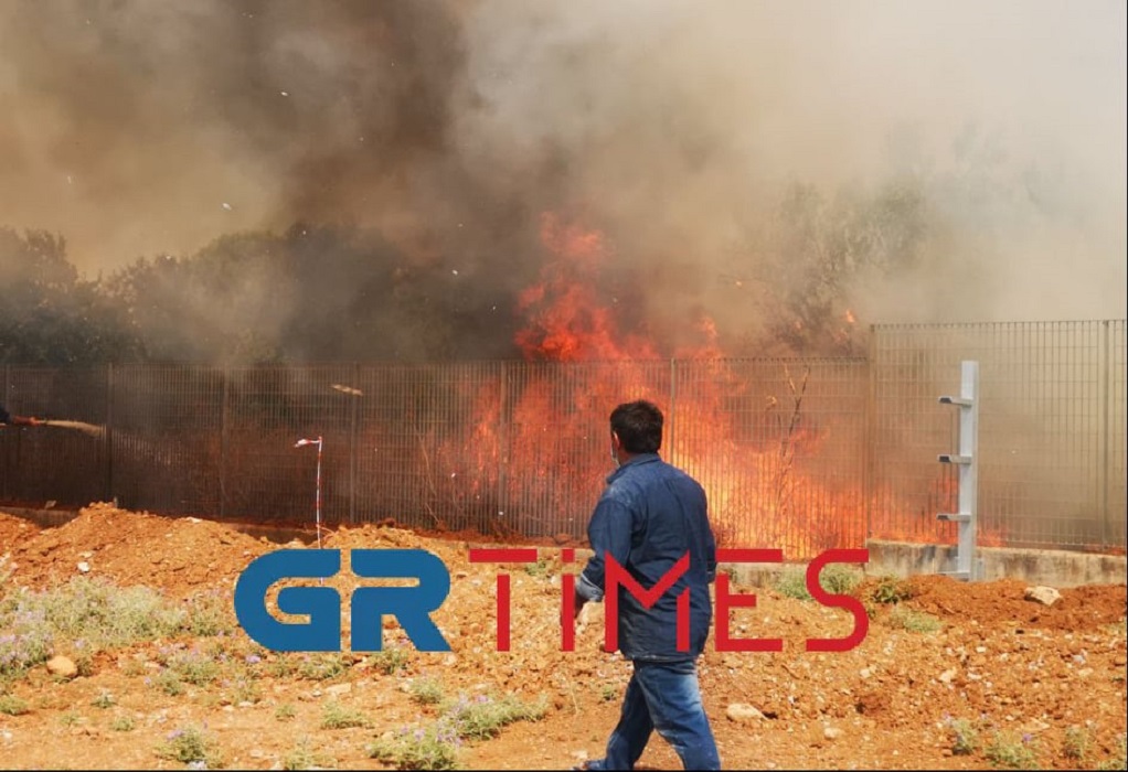 Θεσσαλονίκη: Φωτιά κοντά στο Διαβαλκανικό – Μεγάλη κινητοποίηση της Πυροσβεστικής