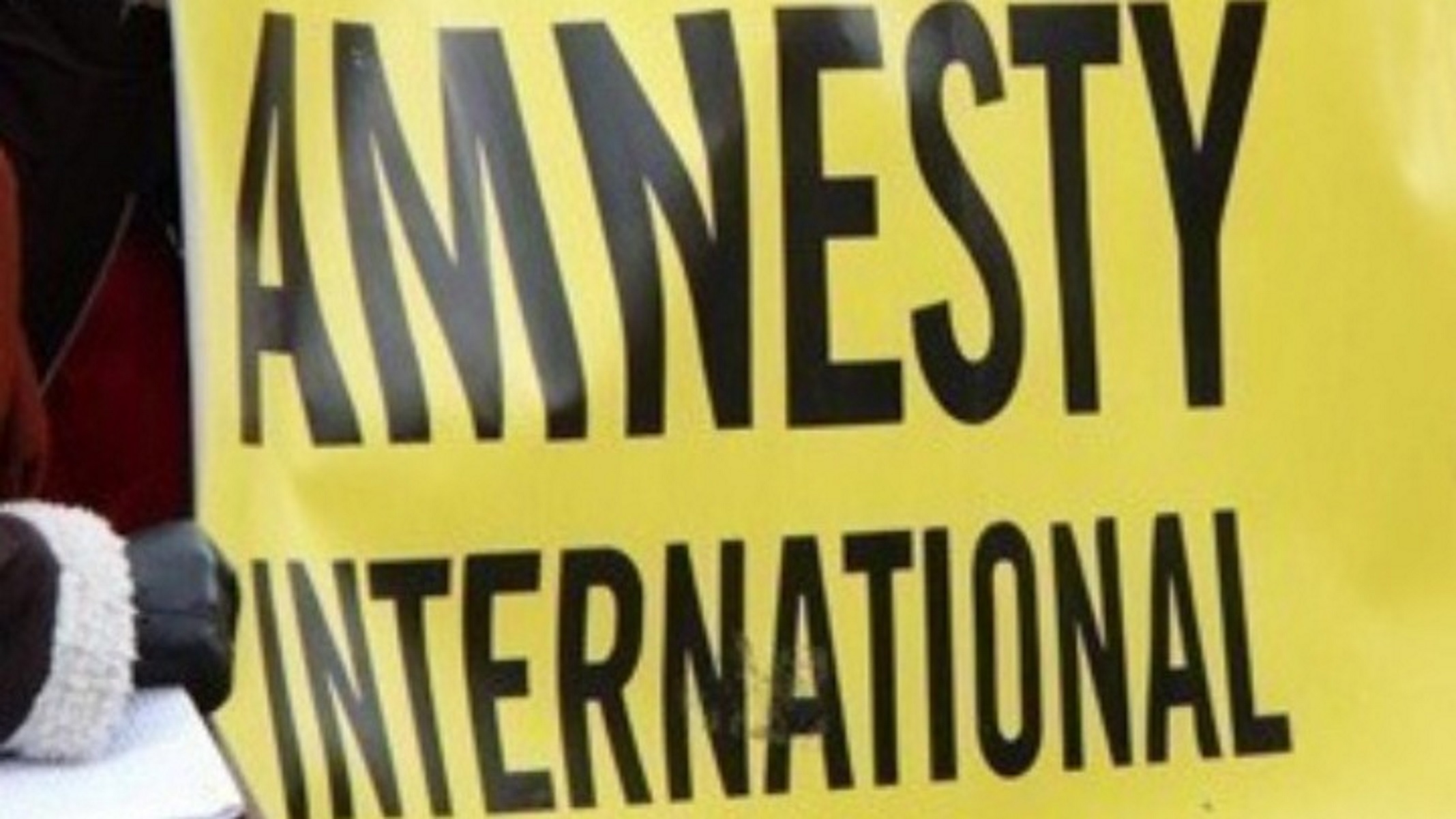 Διεθνής Αμνηστία – Πανδημία: Κυβερνήσεις εκμεταλλεύθηκαν τη συγκυρία για να περιορίσουν ατομικά δικαιώματα