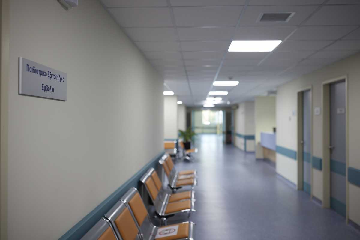 Συνταγογράφηση για ανασφάλιστους: Μόνο στα δημόσια νοσοκομεία από 15 Μαρτίου