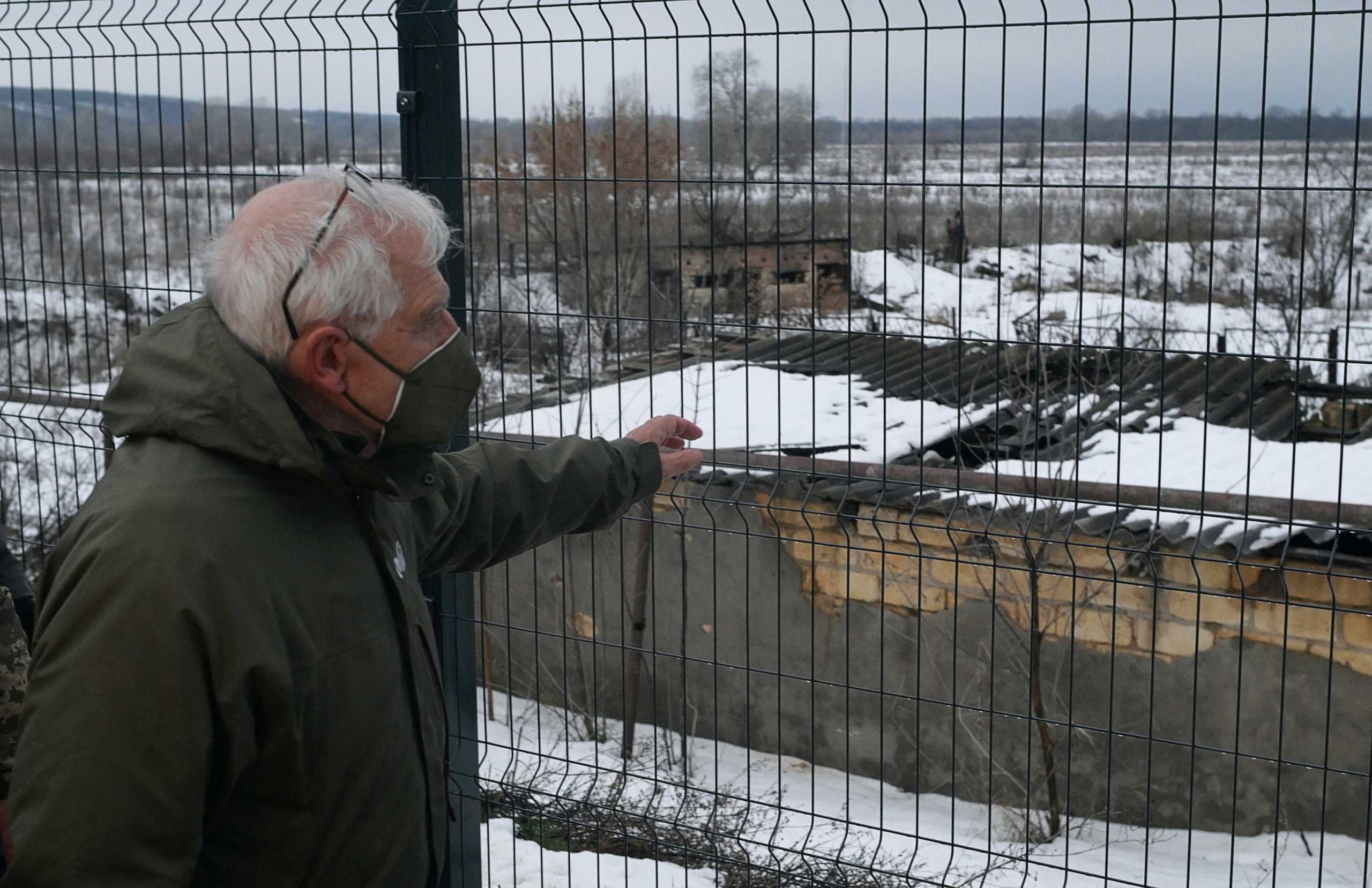 Μπορέλ: Σήμερα γίνονται «αόρατοι πόλεμοι» με «όπλα» τους μετανάστες, τα εμβόλια, την ενέργεια