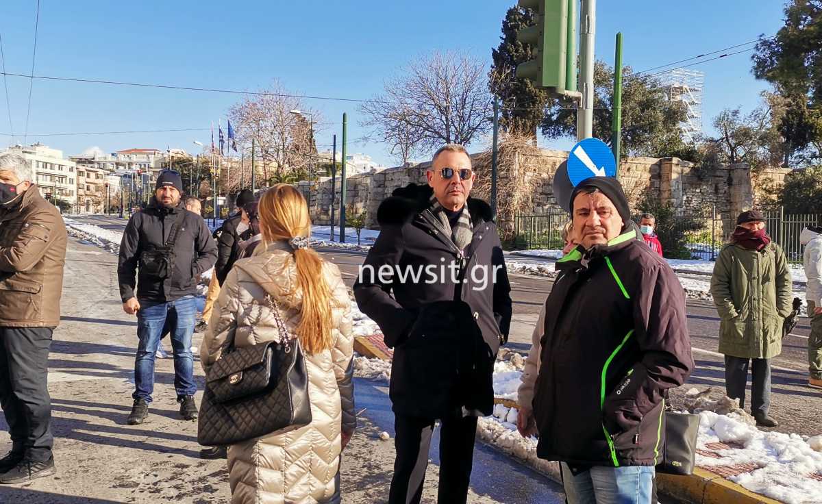 Έκρηξη στη Συγγρού: Στο σημείο ο Πάνος Καμμένος – Έχει γραφείο εκεί η σύζυγός του