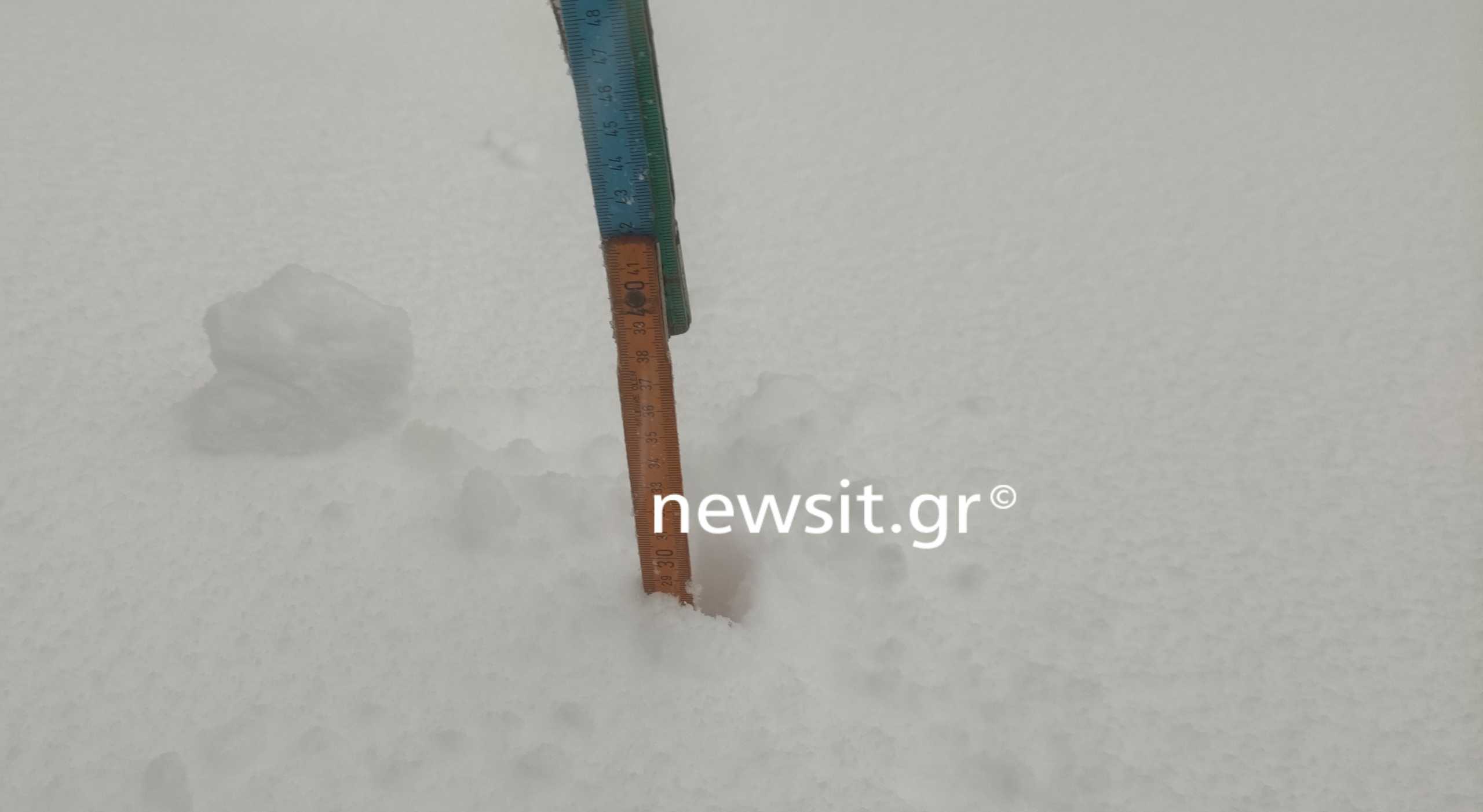 Κακοκαιρία «Ελπίς» – Χιόνια στην Αθήνα: 30 πόντοι χιόνι στη Δροσιά