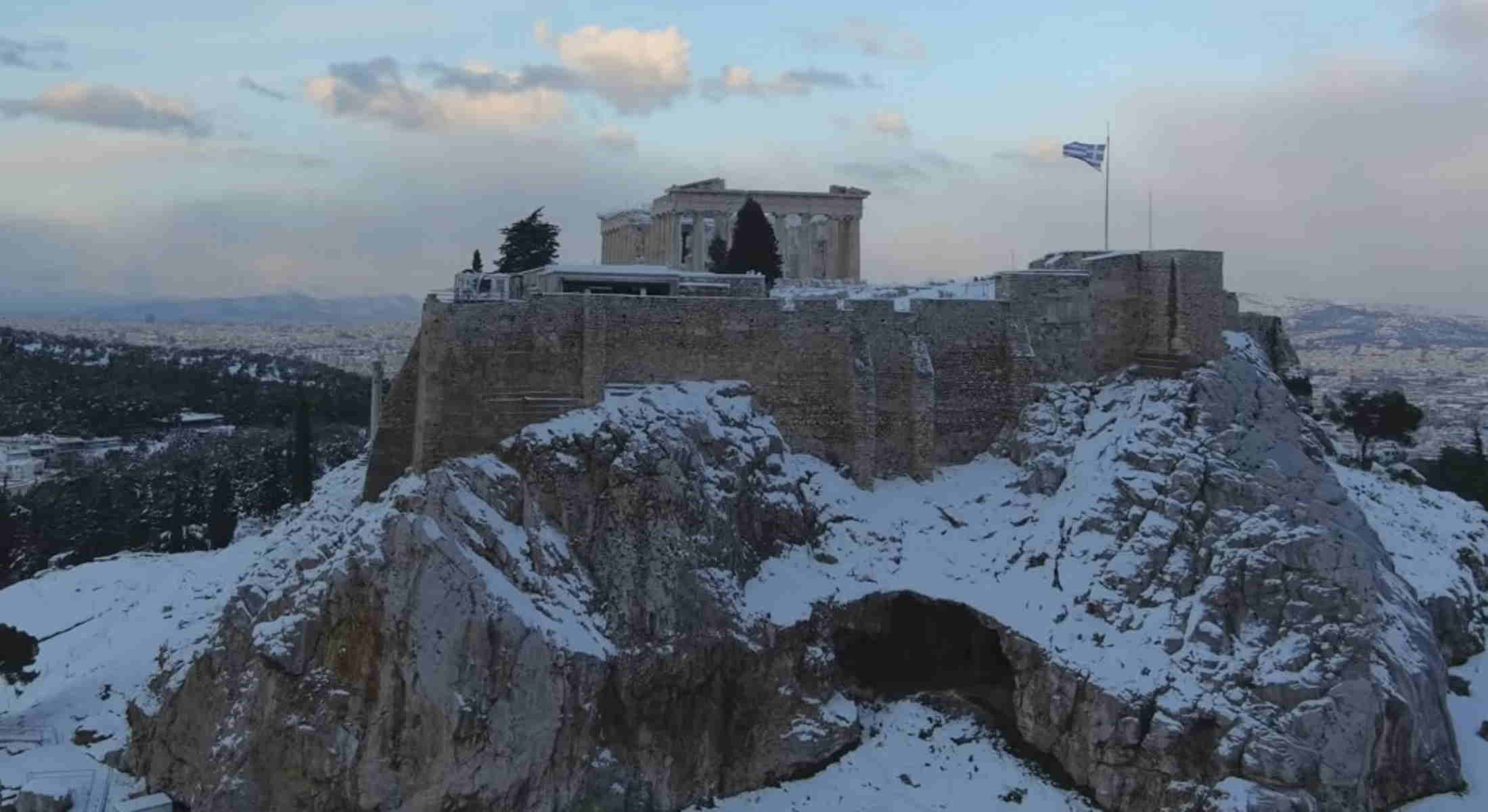 Η Αθήνα μετά την ιστορική χιονοκαταιγίδα – Ανεπανάληπτες εικόνες της πρωτεύουσας