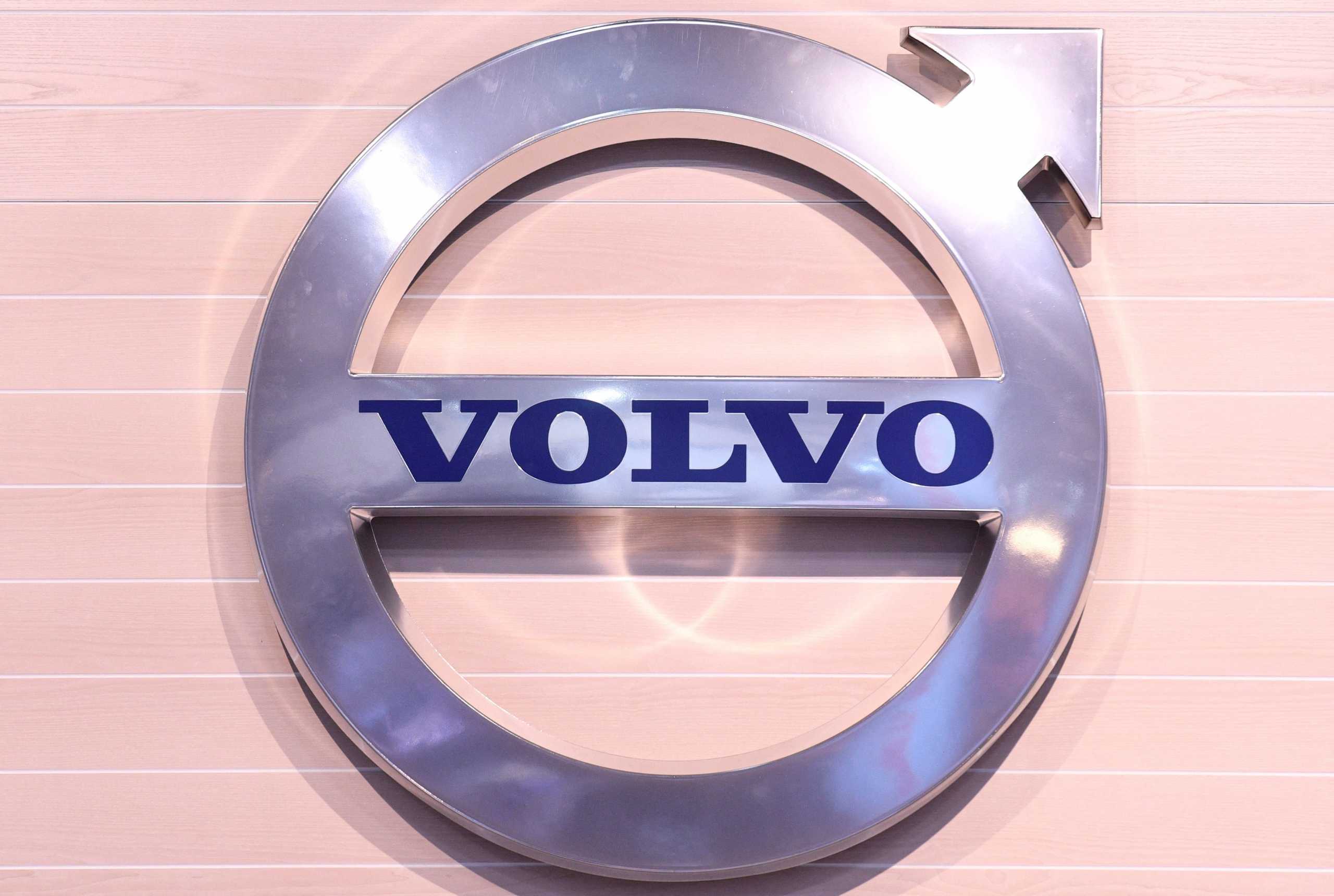 Εισβολή στην Ουκρανία: Volvo και Volkswagen γυρνάνε «την πλάτη» τους στη Ρωσία