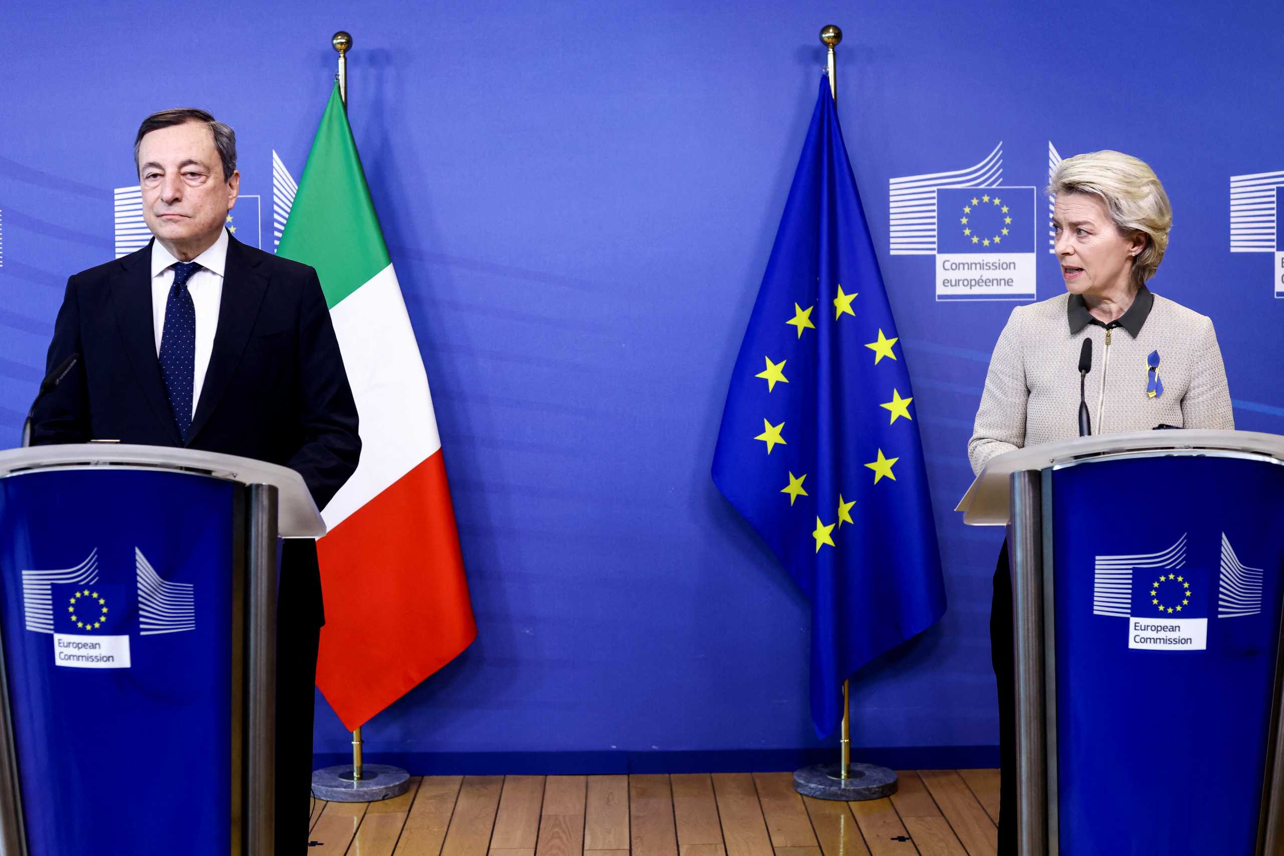 European Commission President Ursula von der Leyen delivers a statement before her meeting with the Italian Prime Minister Mario Draghi at the headquarters of the European Commission in Brussels, Belgium March 7, 2022 Kenzo Tribouillard