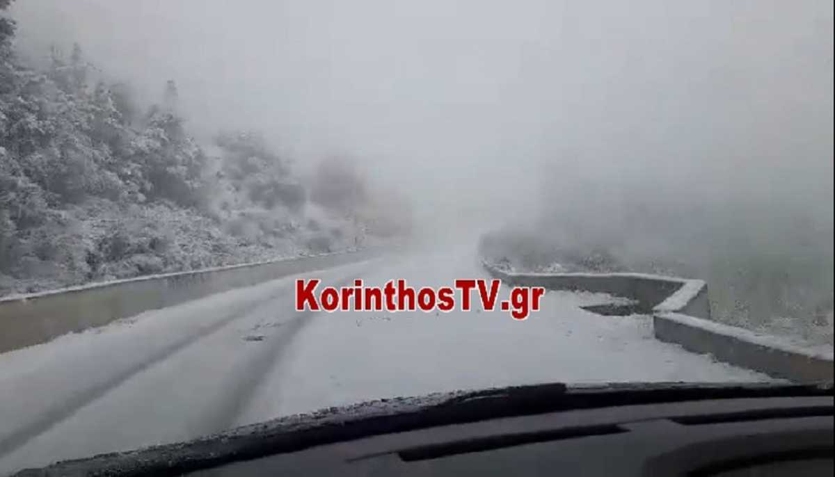 Καιρός – Κορινθία: Έντονη χιονόπτωση στην Καστανιά