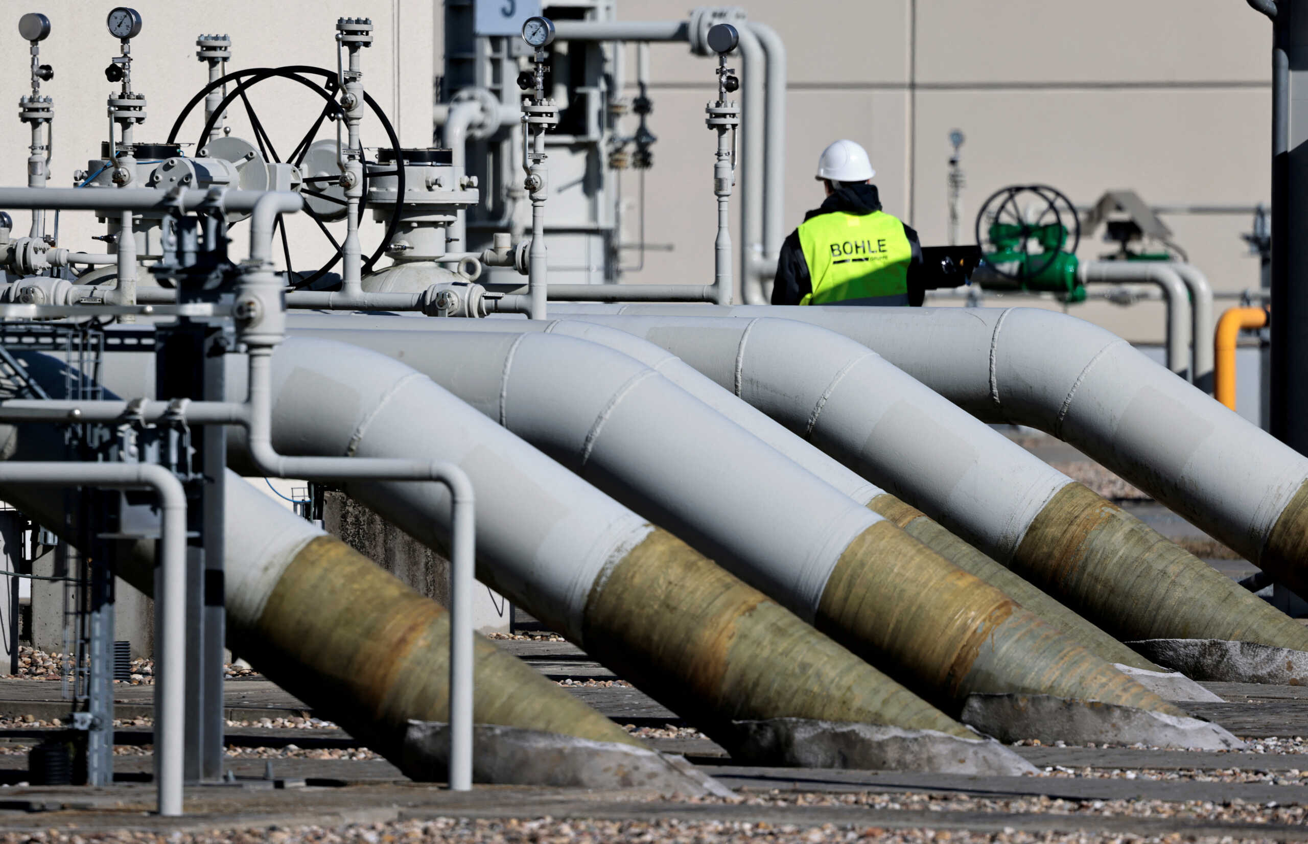 Ισπανία: Η κυβέρνηση καλεί τις εταιρείες να περιορίσουν την εισαγωγή ρωσικού φυσικού αερίου