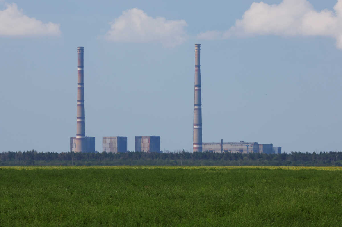Ζαπορίζια: Θρίλερ με τον πυρηνικό σταθμό – «Καταστράφηκε και η τελευταία γραμμή ηλεκτροδότησης» λέει η Ρωσία