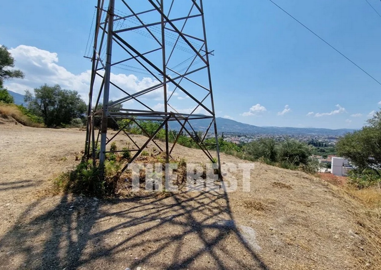 Πάτρα: Ερωτήματα για το θάνατο του 22χρονου που βρέθηκε κρεμασμένος σε κολόνα της ΔΕΗ