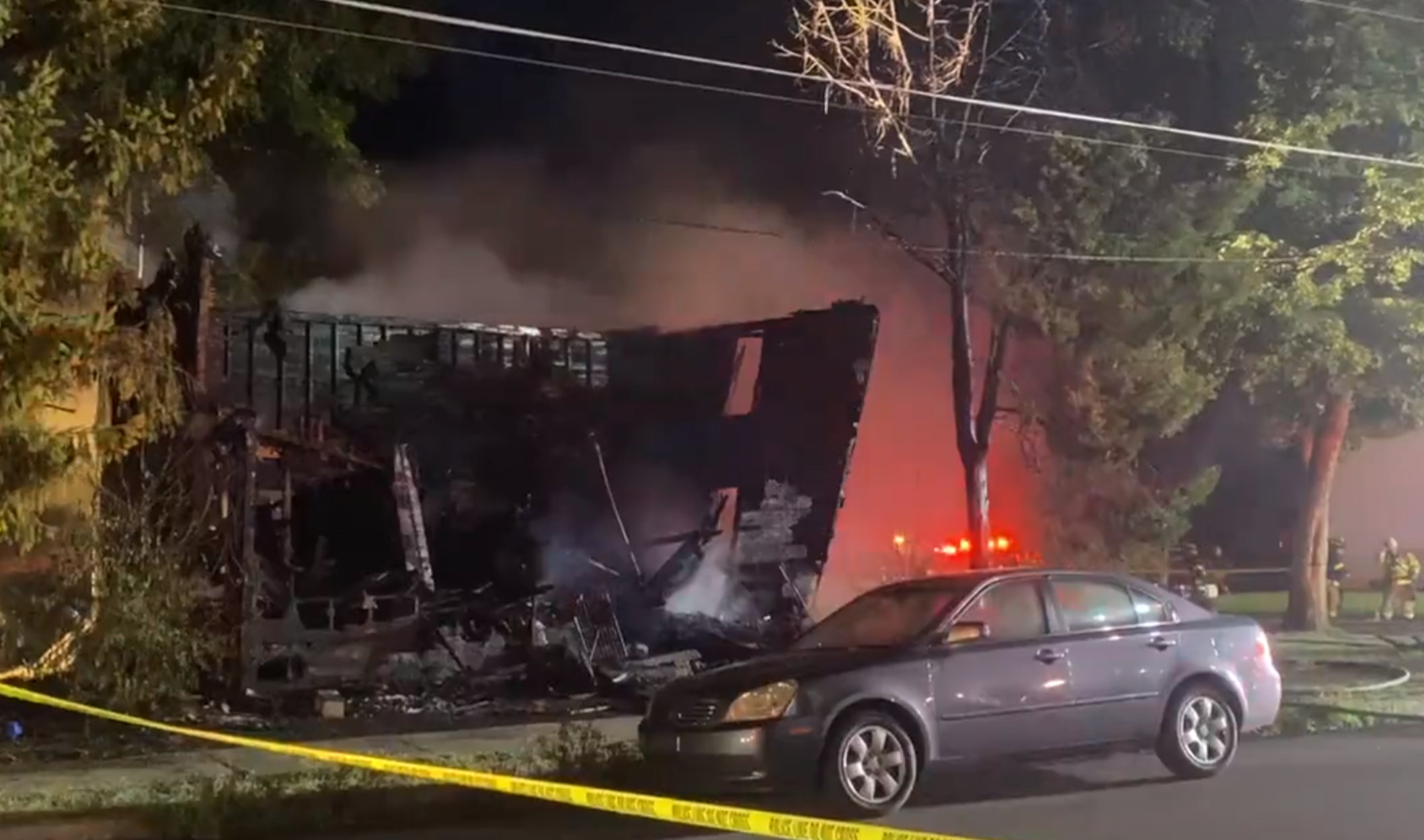 Πενσιλβάνια: 10 νεκροί από φωτιά σε σπίτι – Πυροσβέστης που έσπευσε συνειδητοποίησε πως καιγόταν η οικογένειά του