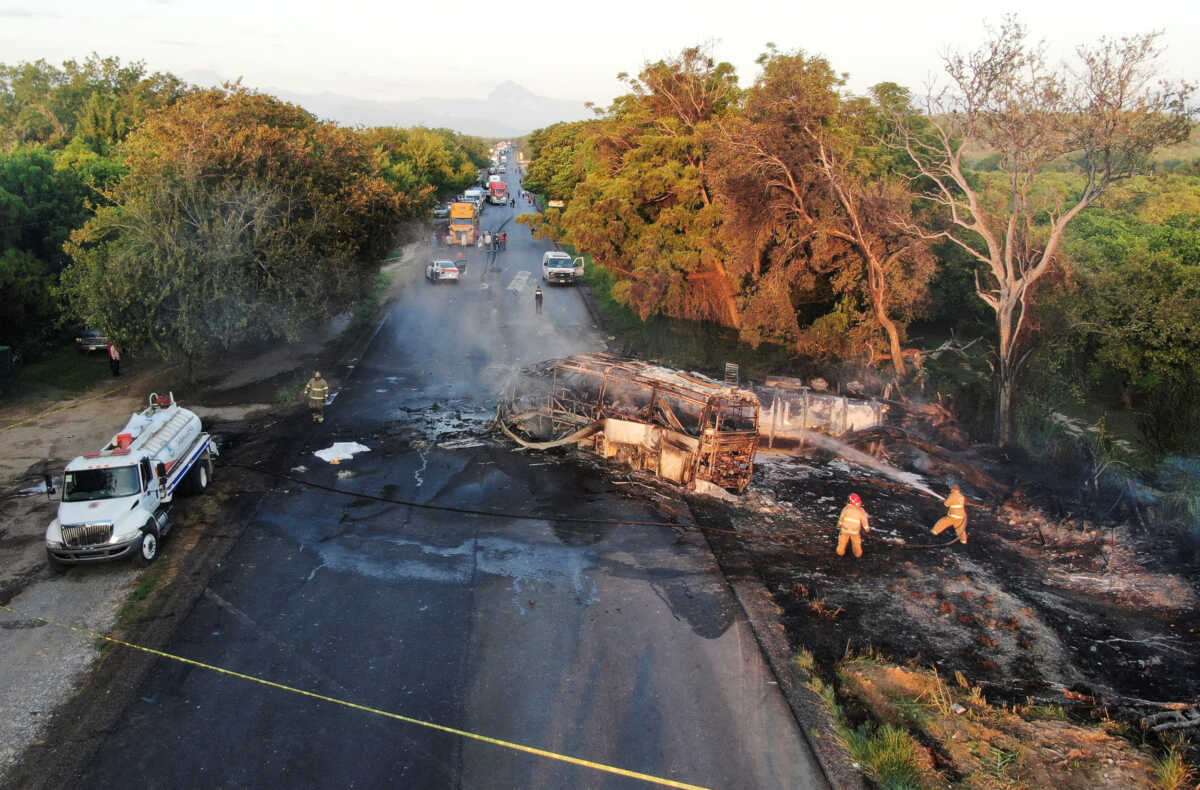 Μεξικό: 18 νεκροί σε σύγκρουση τουριστικού λεωφορείου με βυτιοφόρο