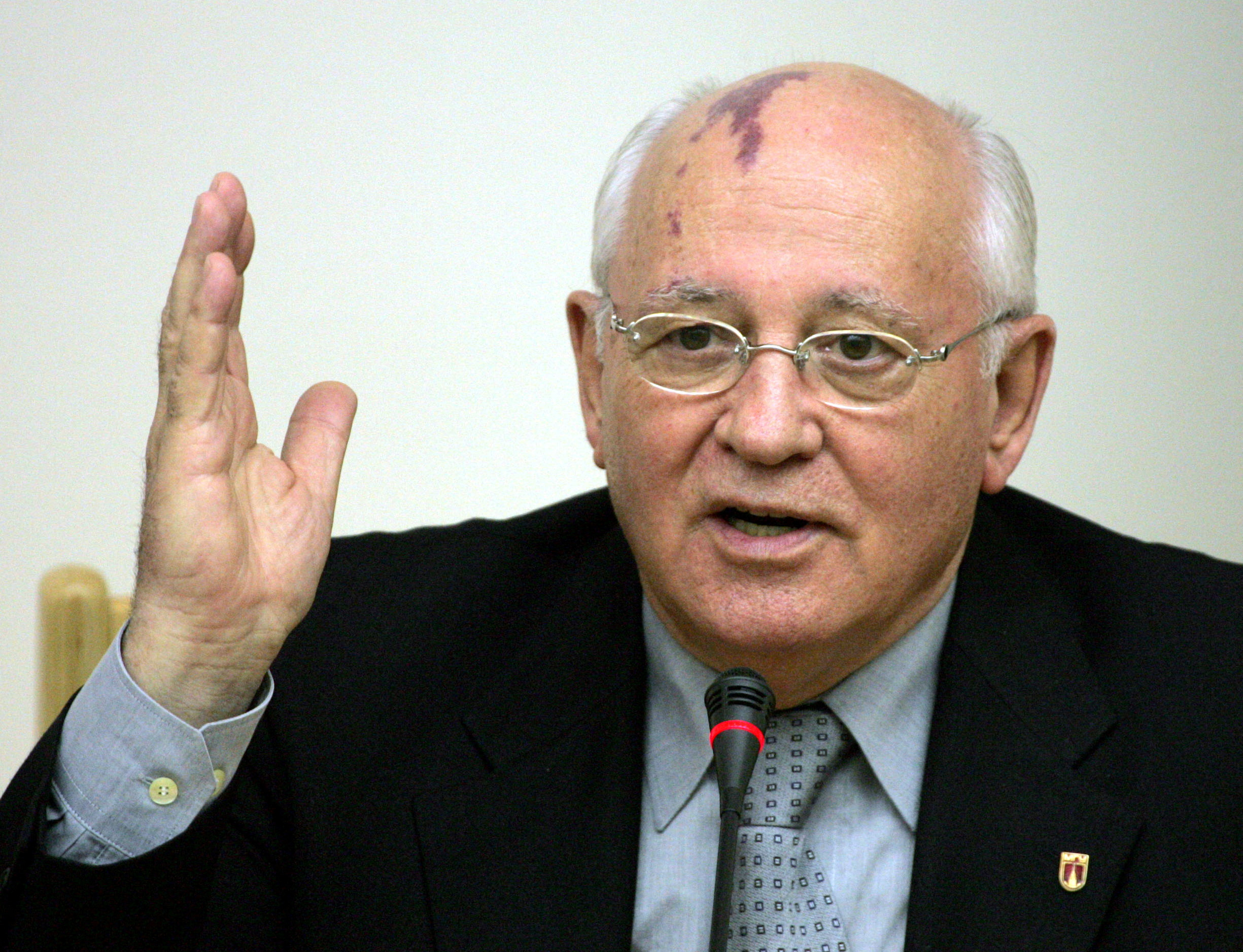Μιχαήλ Γκορμπατσόφ: Χωρίς την παρουσία Ευρωπαίων ηγετών σήμερα η κηδεία του