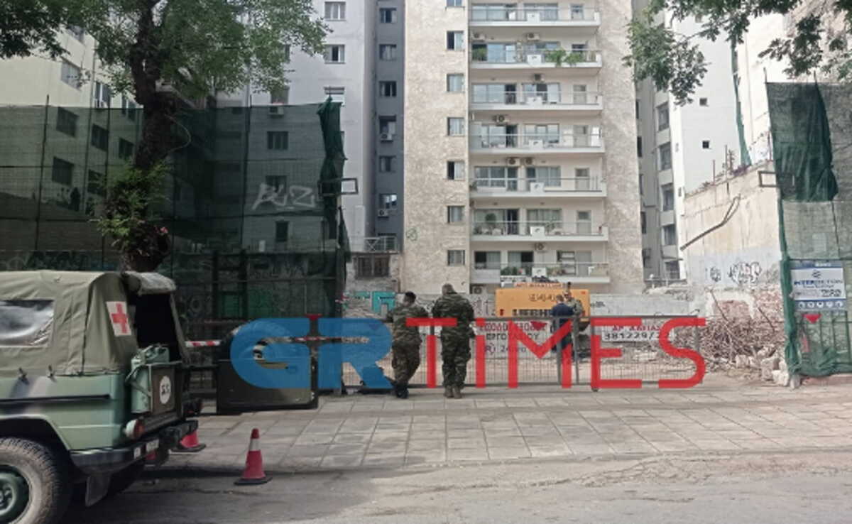 Θεσσαλονίκη: Συνολικά 69 οβίδες βρέθηκαν σε εργοτάξιο – Επί τόπου κλιμάκιο του Στρατού για την εξουδετέρωσή τους