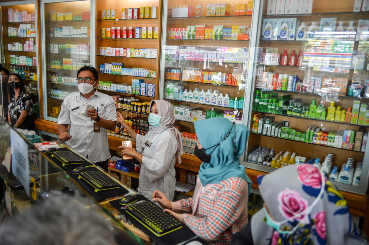 Ινδονησία: Ανακαλούν τις άδειες παρασκευής σιροπιών δύο τοπικών εταιρειών