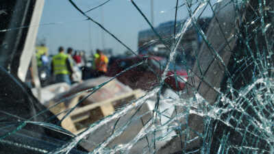 Θεσσαλονίκη: Δύο νεκροί σε τροχαία, σκοτώθηκε οδηγός μηχανής και οδηγός αυτοκινήτου