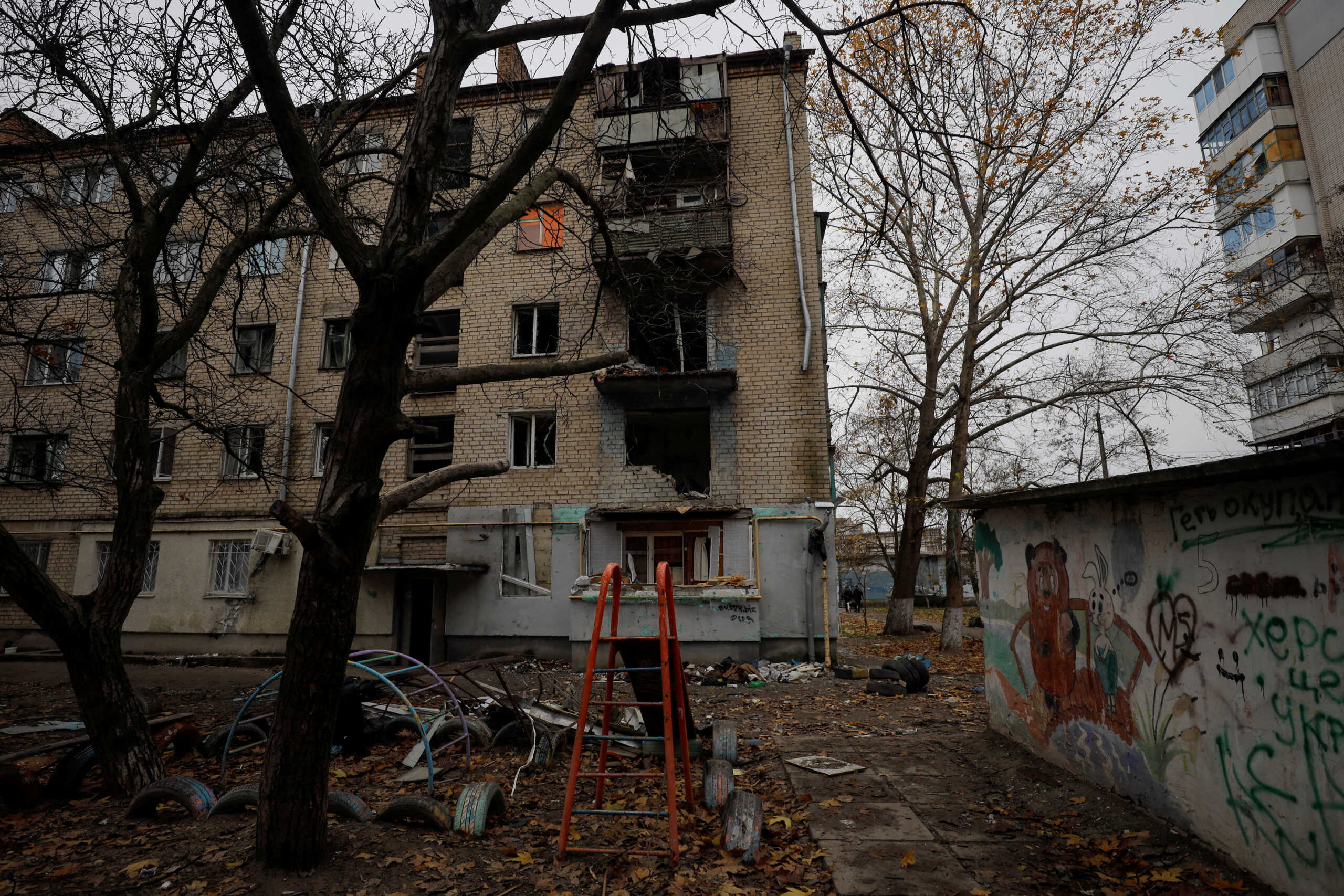 Πόλεμος στην Ουκρανία: Τρεις νεκροί από επιθέσεις του ρωσικού πυροβολικού στην Χερσώνα