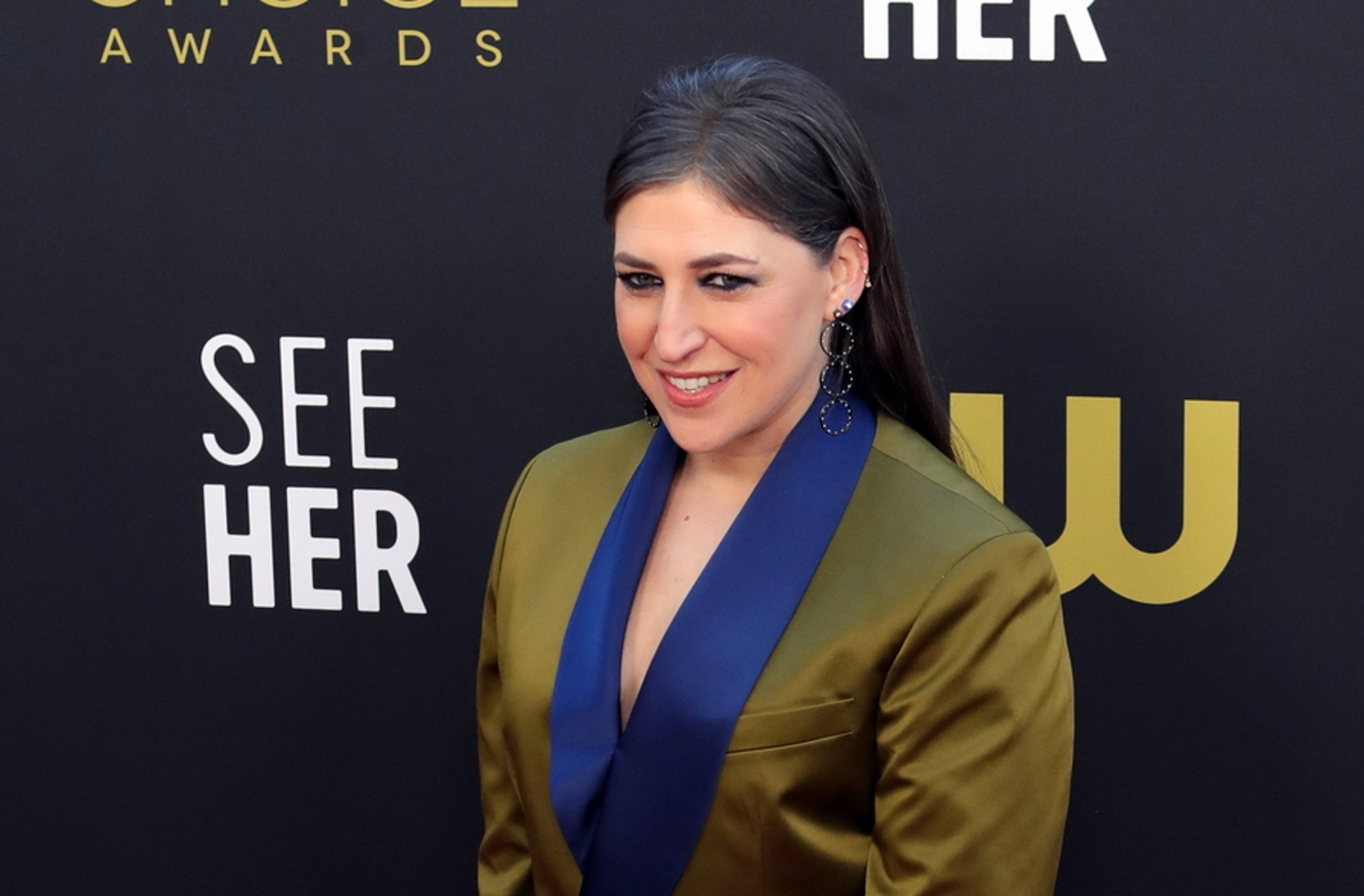 Mayim Bialik: Στην Αθήνα η διάσημη ηθοποιός του «Big Bang Theory»- Η ανάρτηση με φόντο τον Παρθενώνα